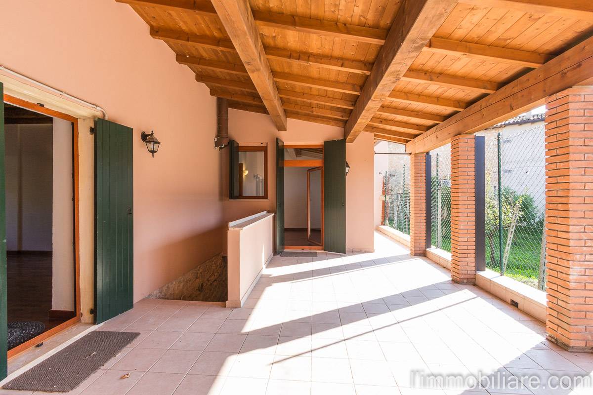 Appartamento in vendita a Verona, Avesa