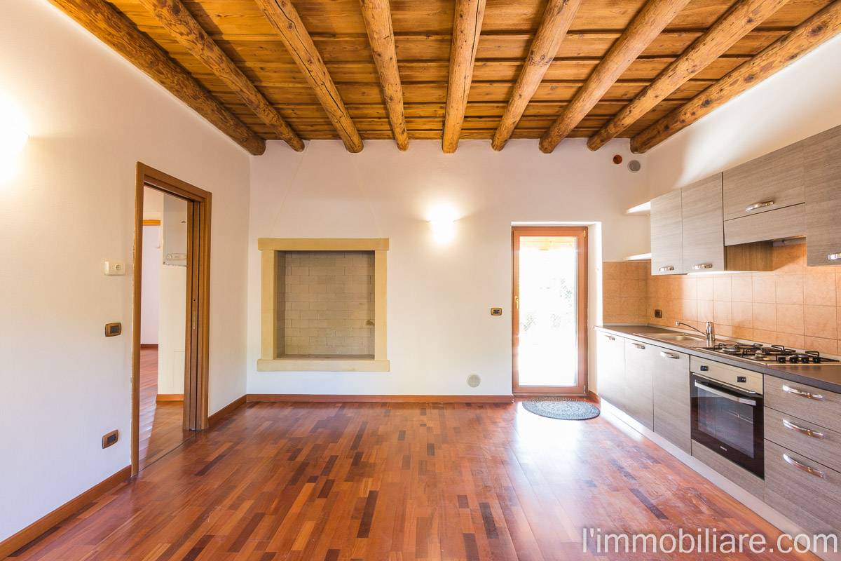 Appartamento in vendita a Verona, Avesa