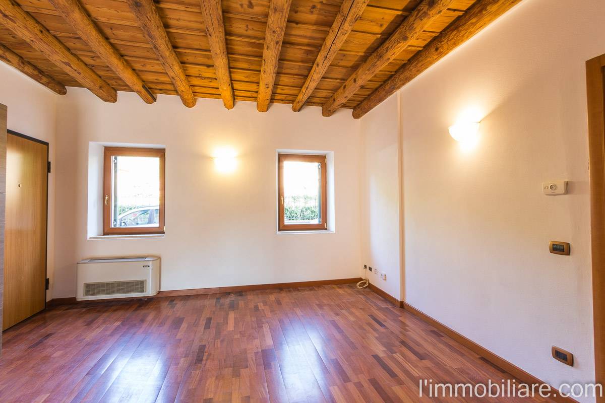 Appartamento in vendita a Verona, Avesa