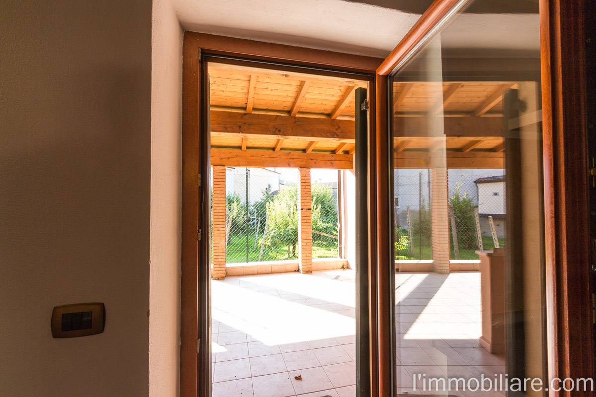 Appartamento in vendita a Verona, Avesa