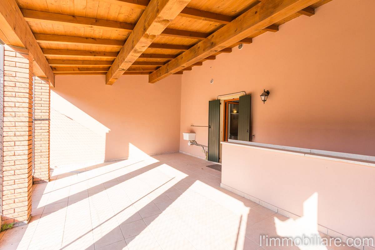 Appartamento in vendita a Verona, Avesa