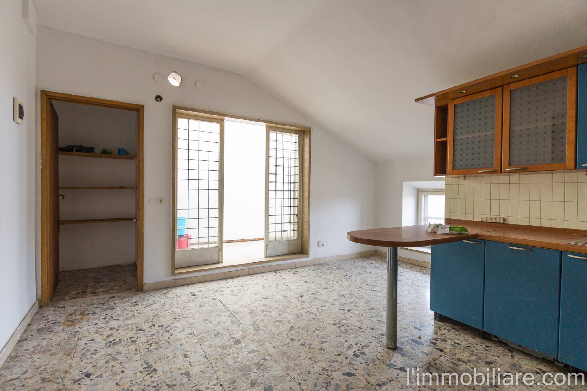 Appartamento in vendita a Verona, Navigatori