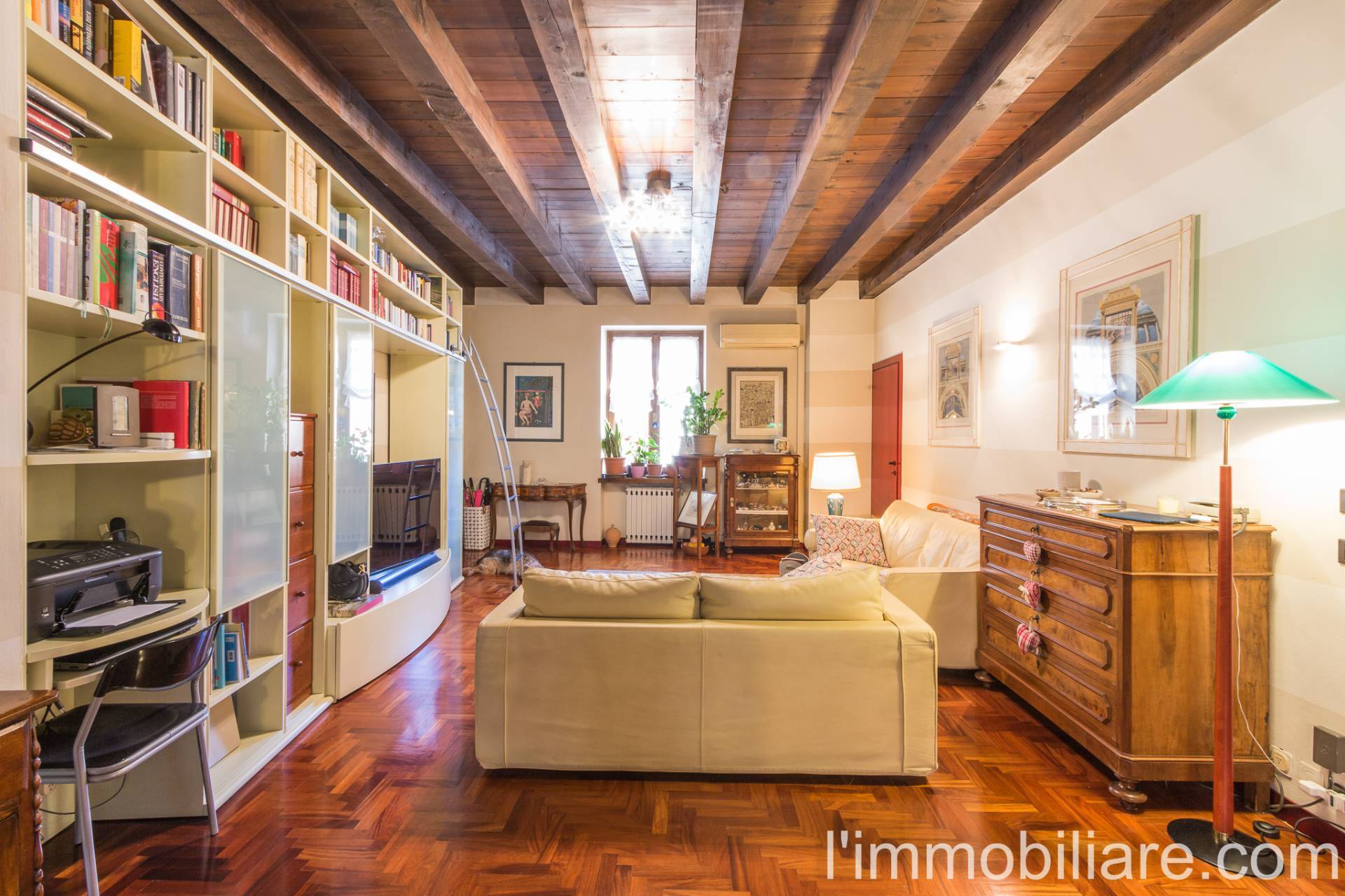 Appartamento in vendita a Verona, Centro storico