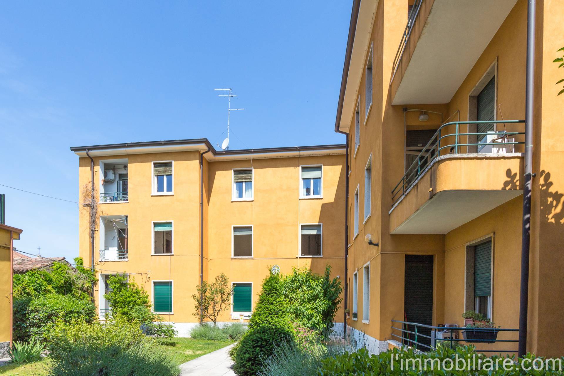 Appartamento in vendita a Verona, Valverde