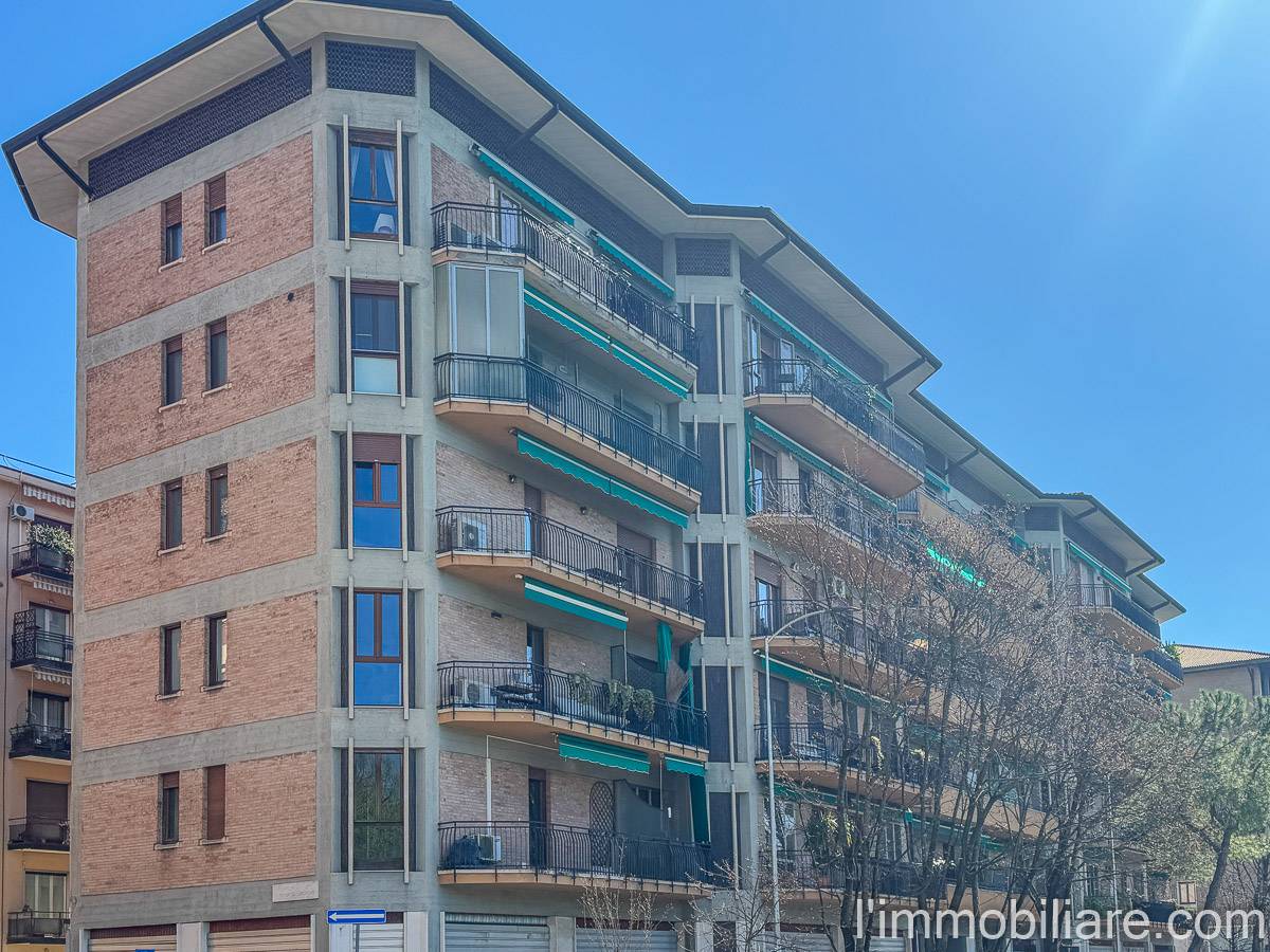 Appartamento in vendita a Verona, Ponte Catena