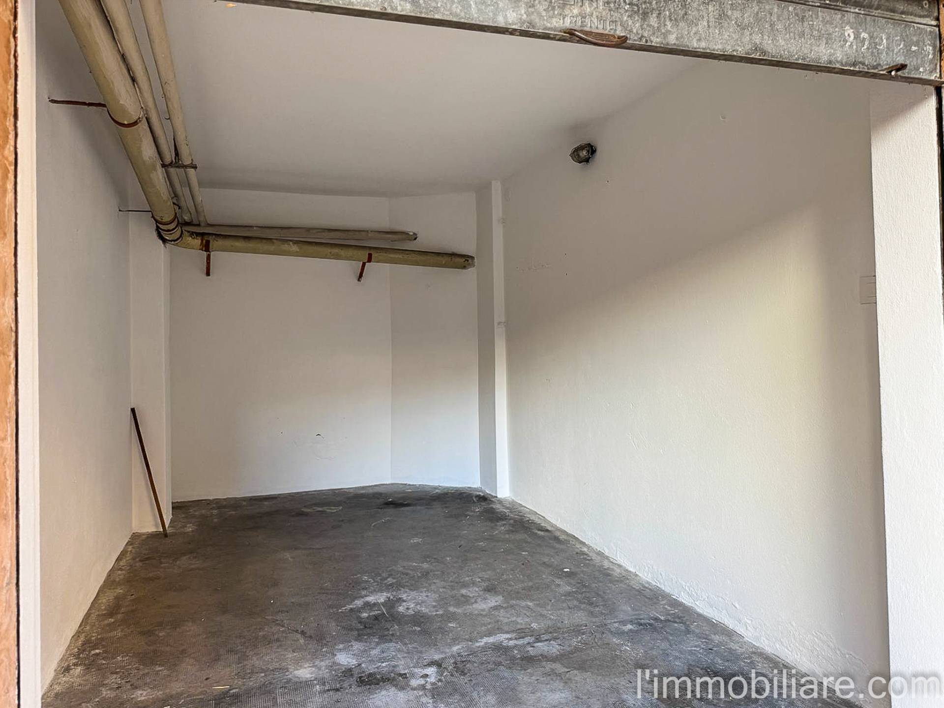 Box - Garage in vendita a Verona, Ponte Crencano