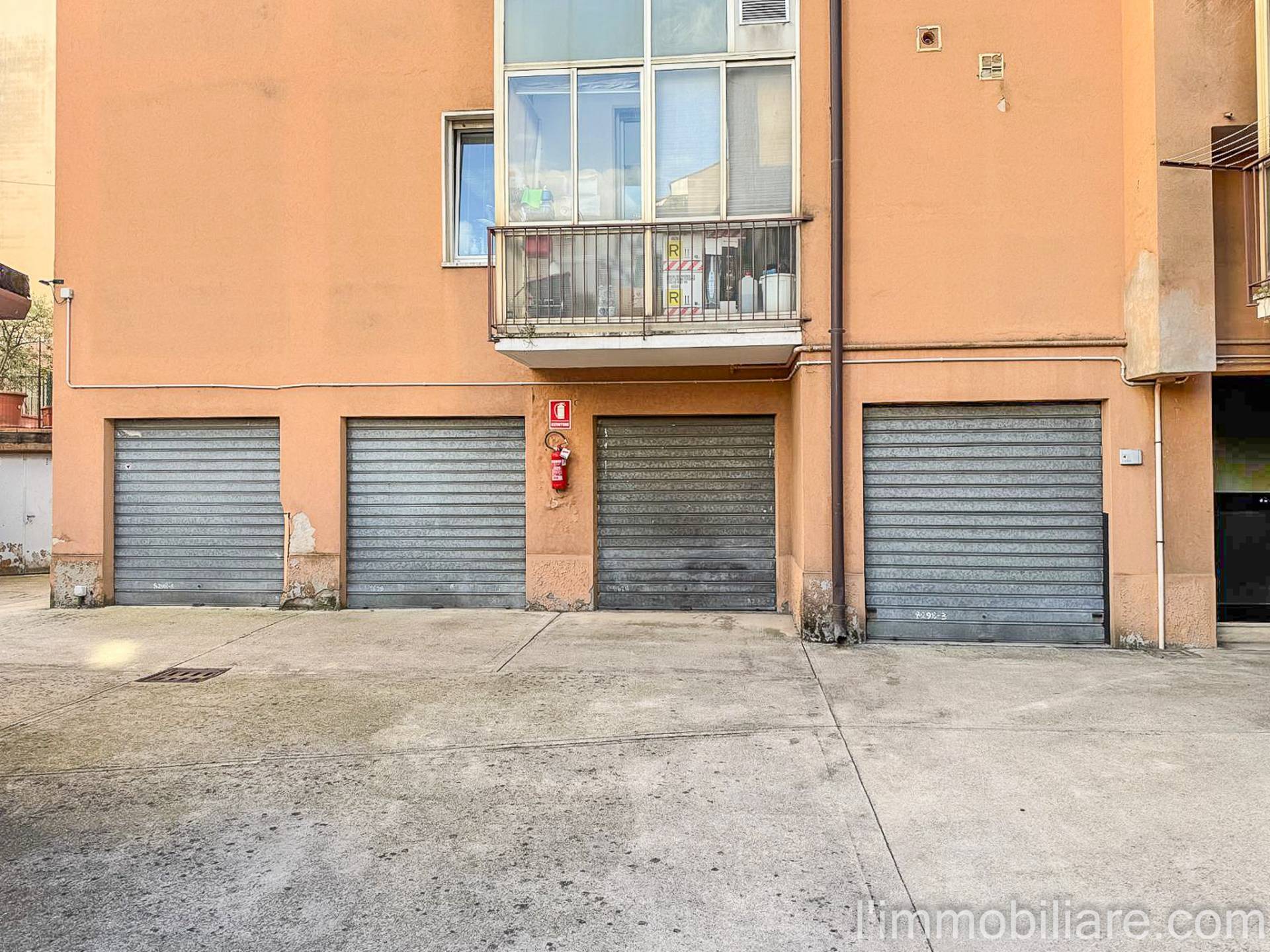 Box - Garage in vendita a Verona, Ponte Crencano