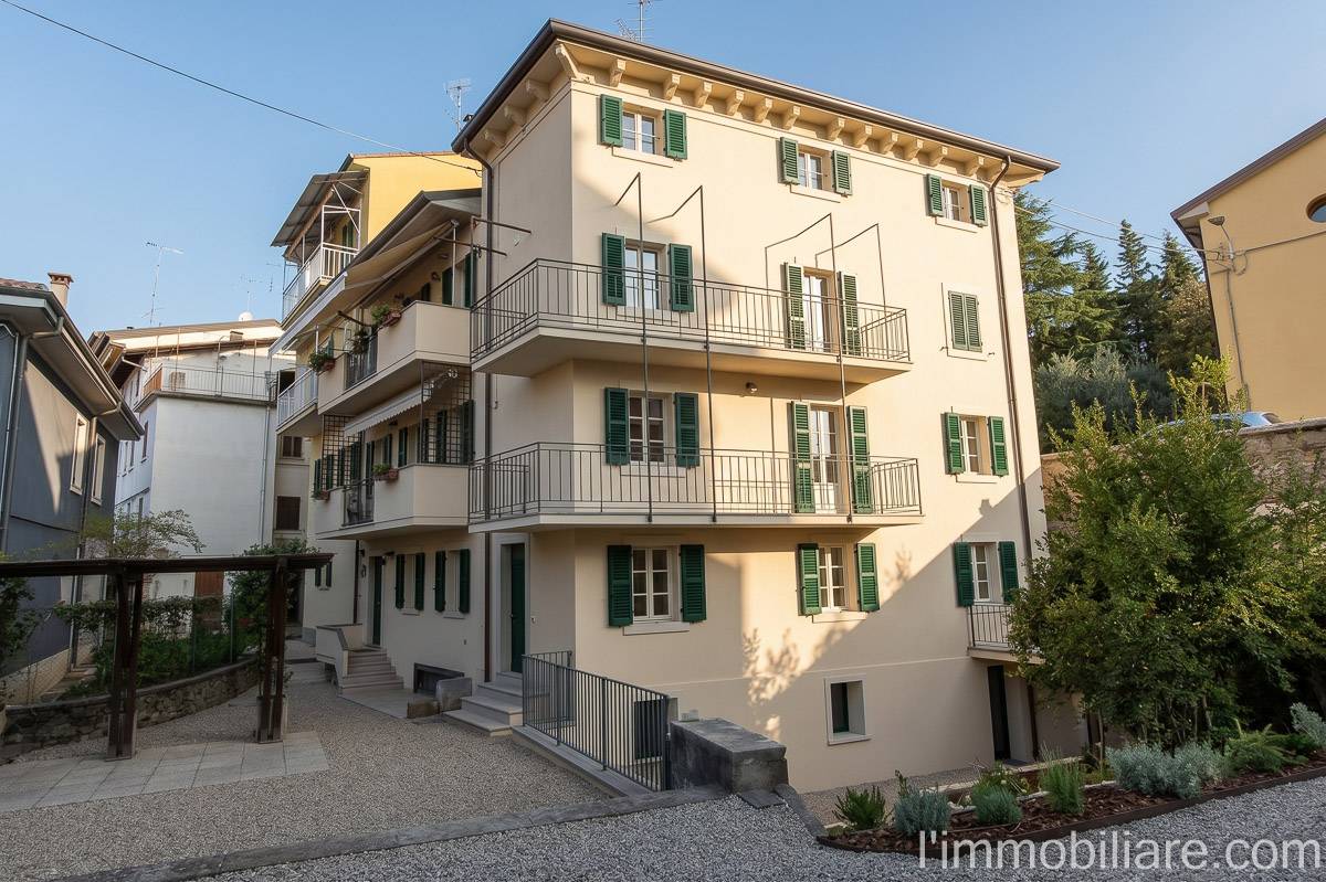 Appartamento in vendita a Verona, Parona