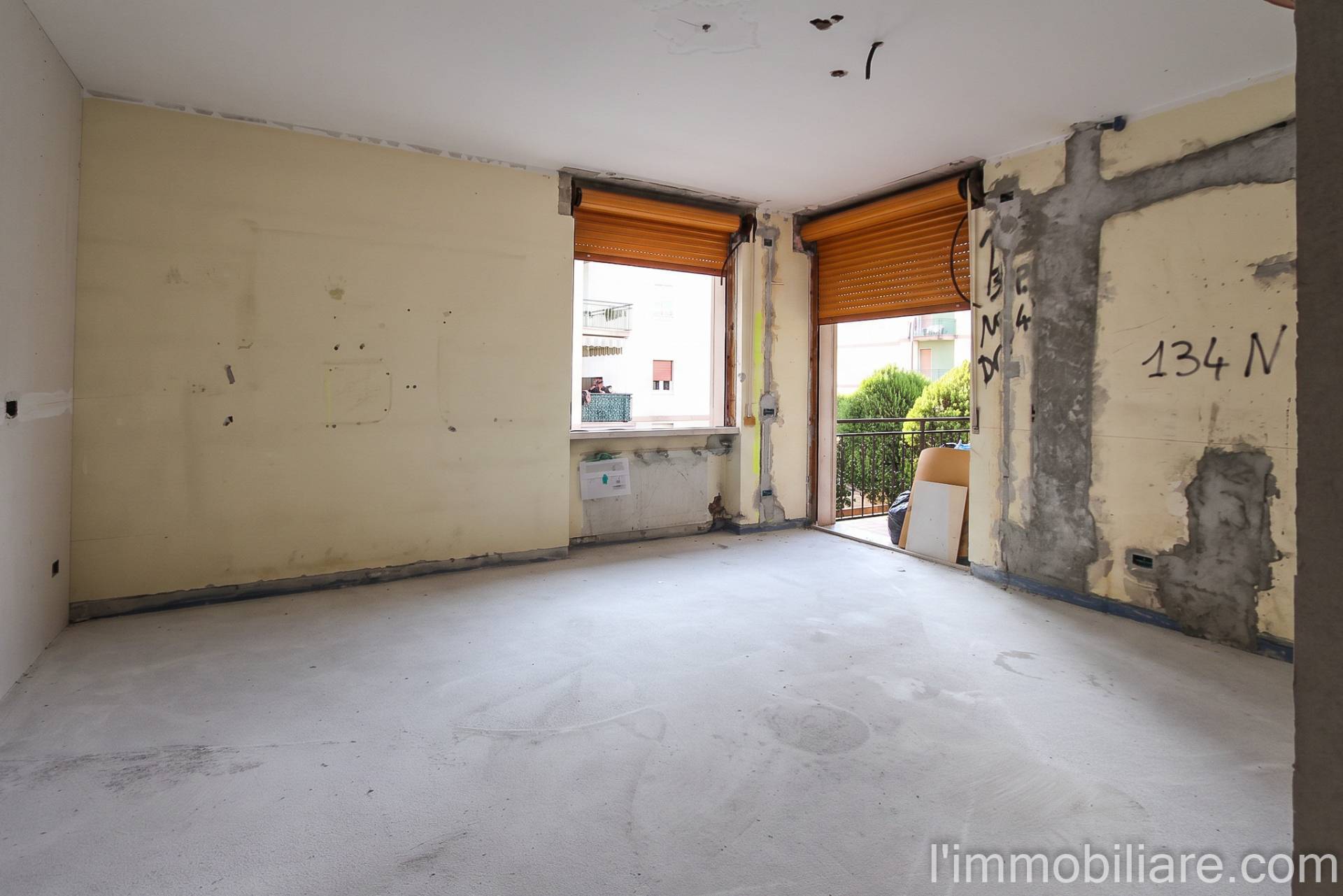 Appartamento in vendita a Verona, Ponte Crencano