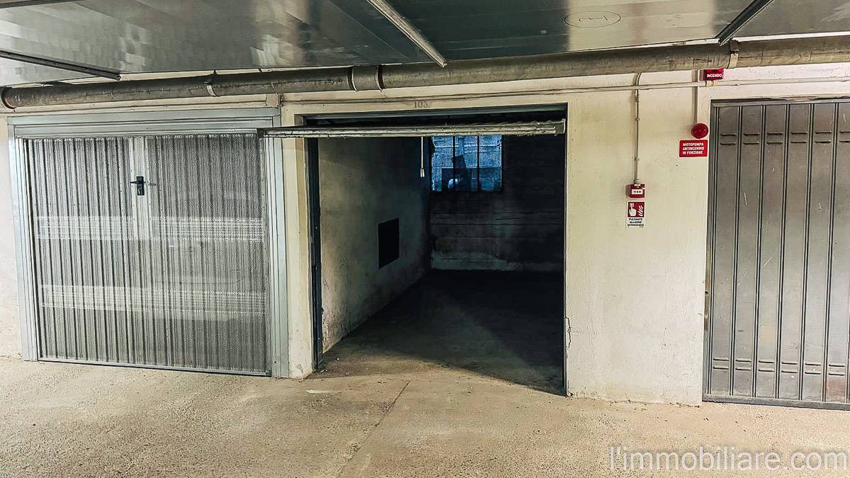 Box - Garage in vendita a Verona, Ponte Catena