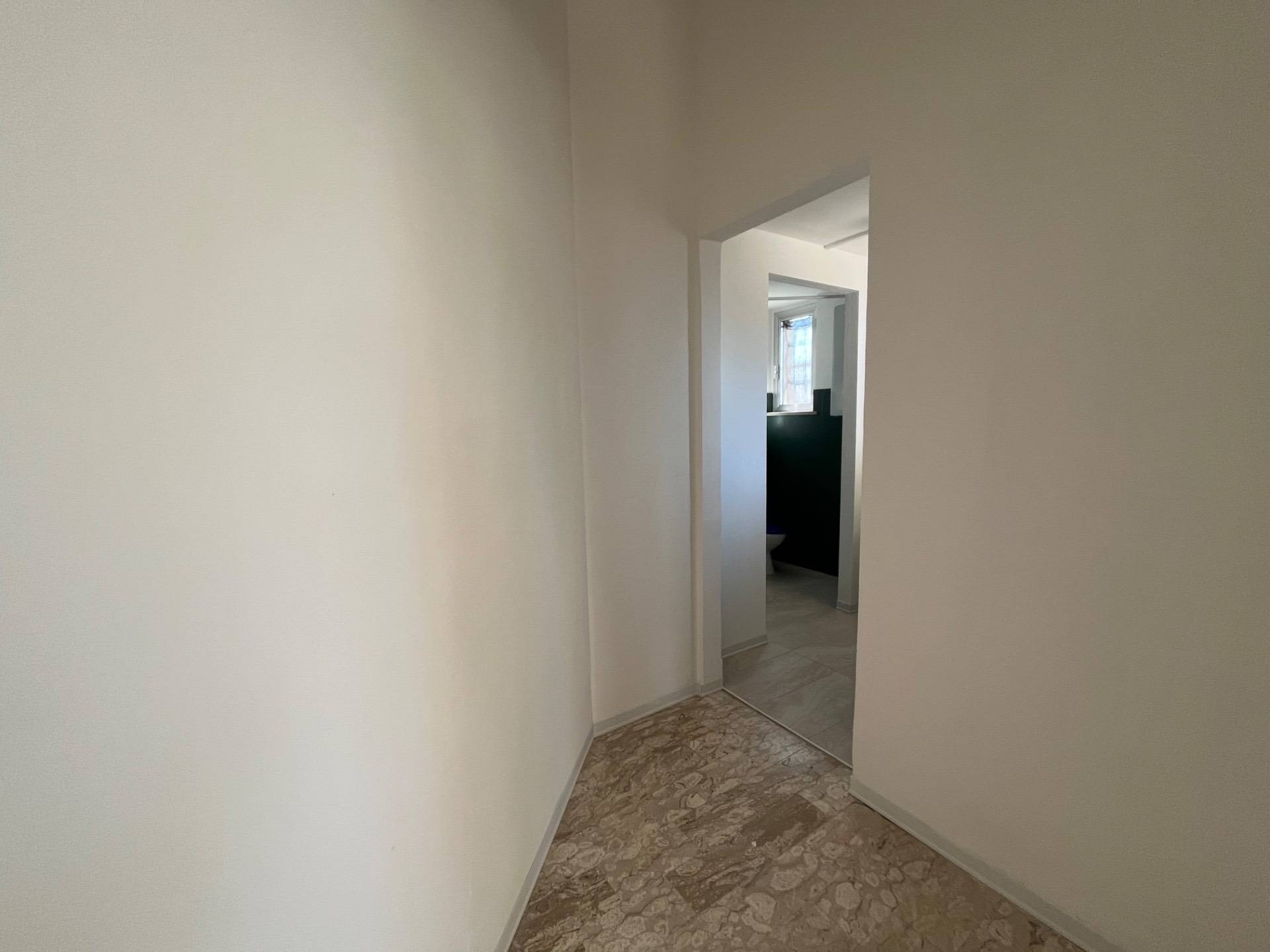 Locale commerciale in affitto a San Giovanni Teatino, Sambuceto