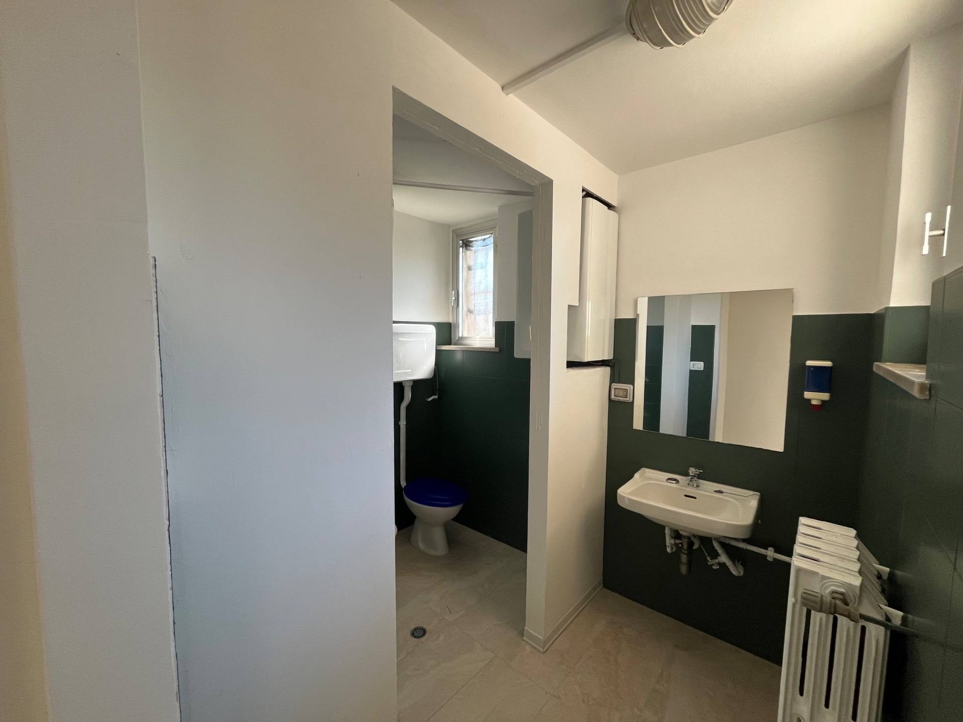 Locale commerciale in affitto a San Giovanni Teatino, Sambuceto