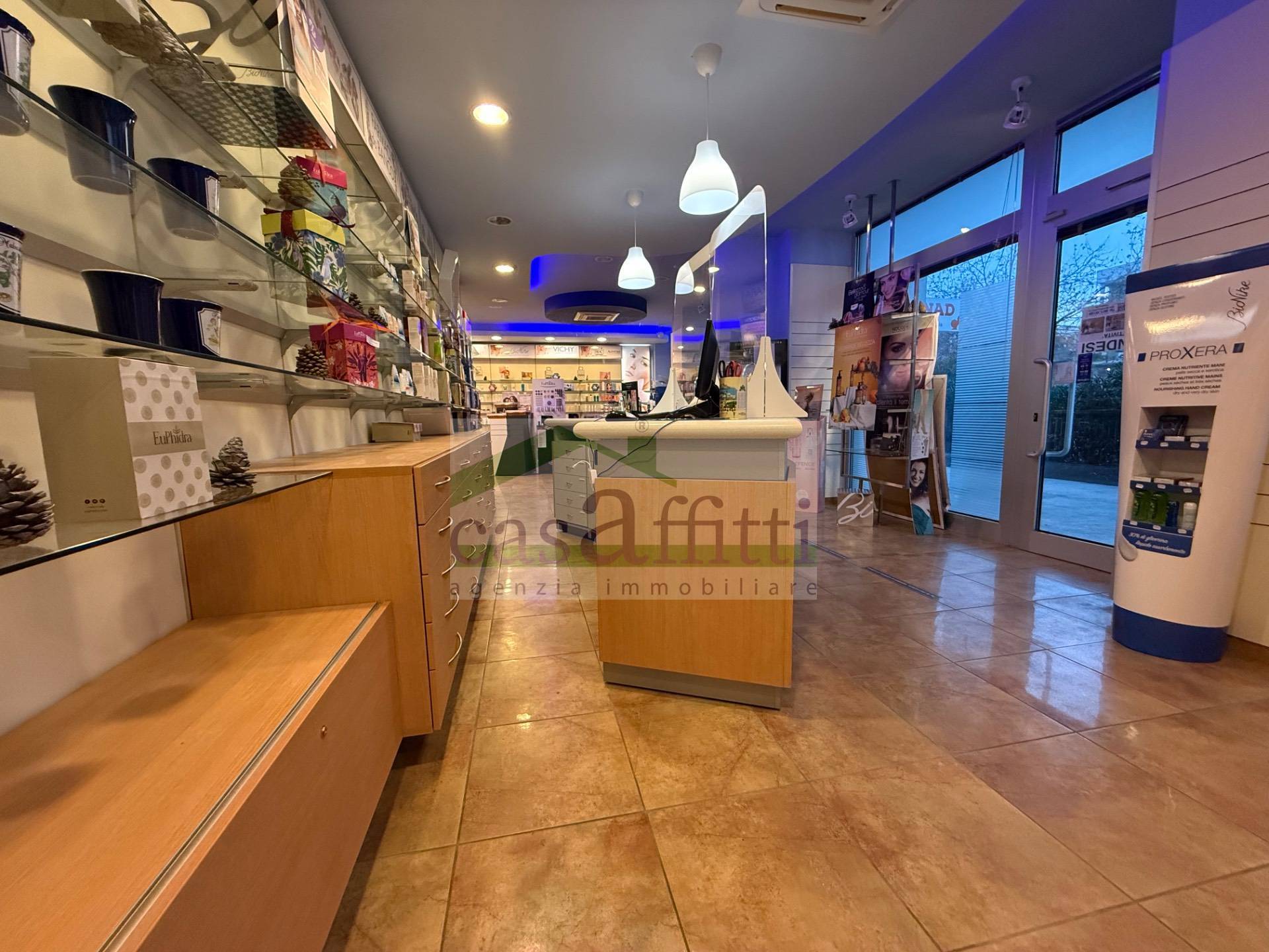 Attivit commerciale in vendita a Chieti, Chieti Scalo Zona Villaggio Mediterraneo