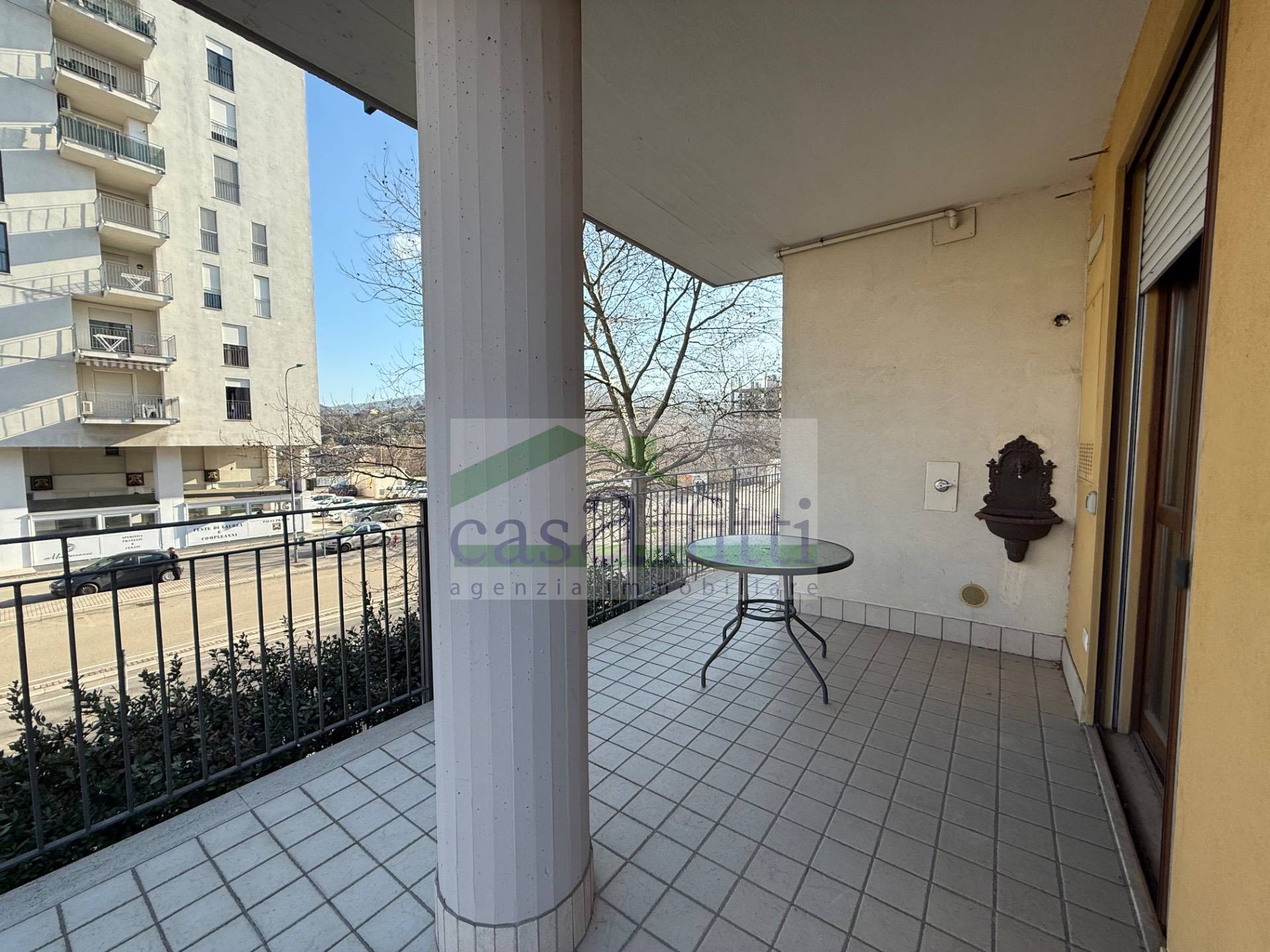 Appartamento in affitto a Chieti, zona universitaria