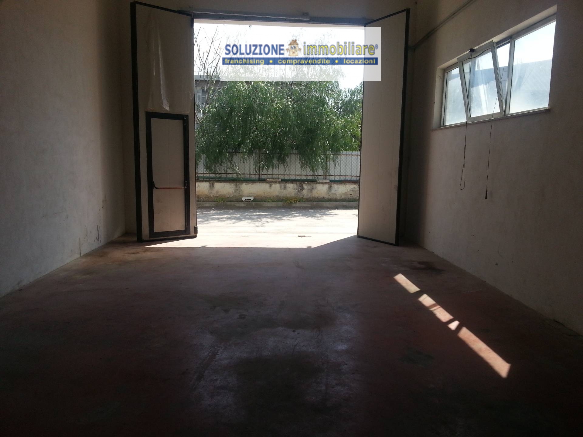 Capannone in affitto a Chieti, Scalo