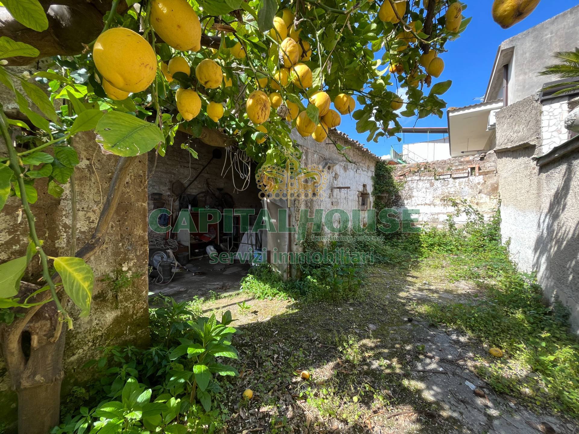 Magazzino da ristrutturare, Santa Maria Capua Vetere zona confini di s. tammaro