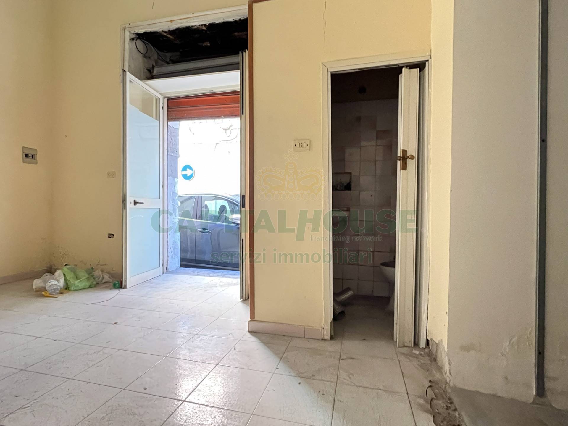 Commerciale in vendita a Capua