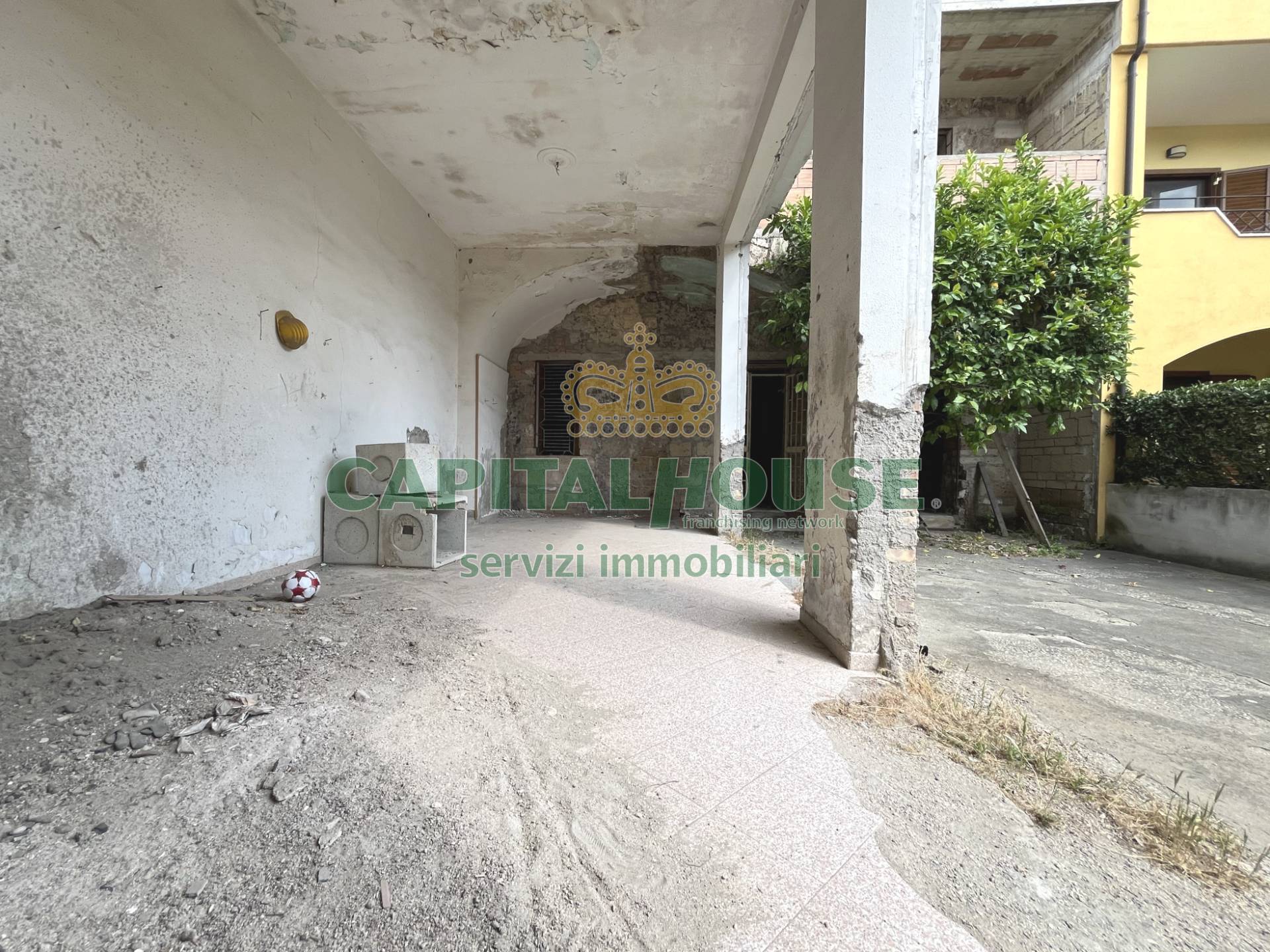 S.Indipendente in vendita a Santa Maria Capua Vetere