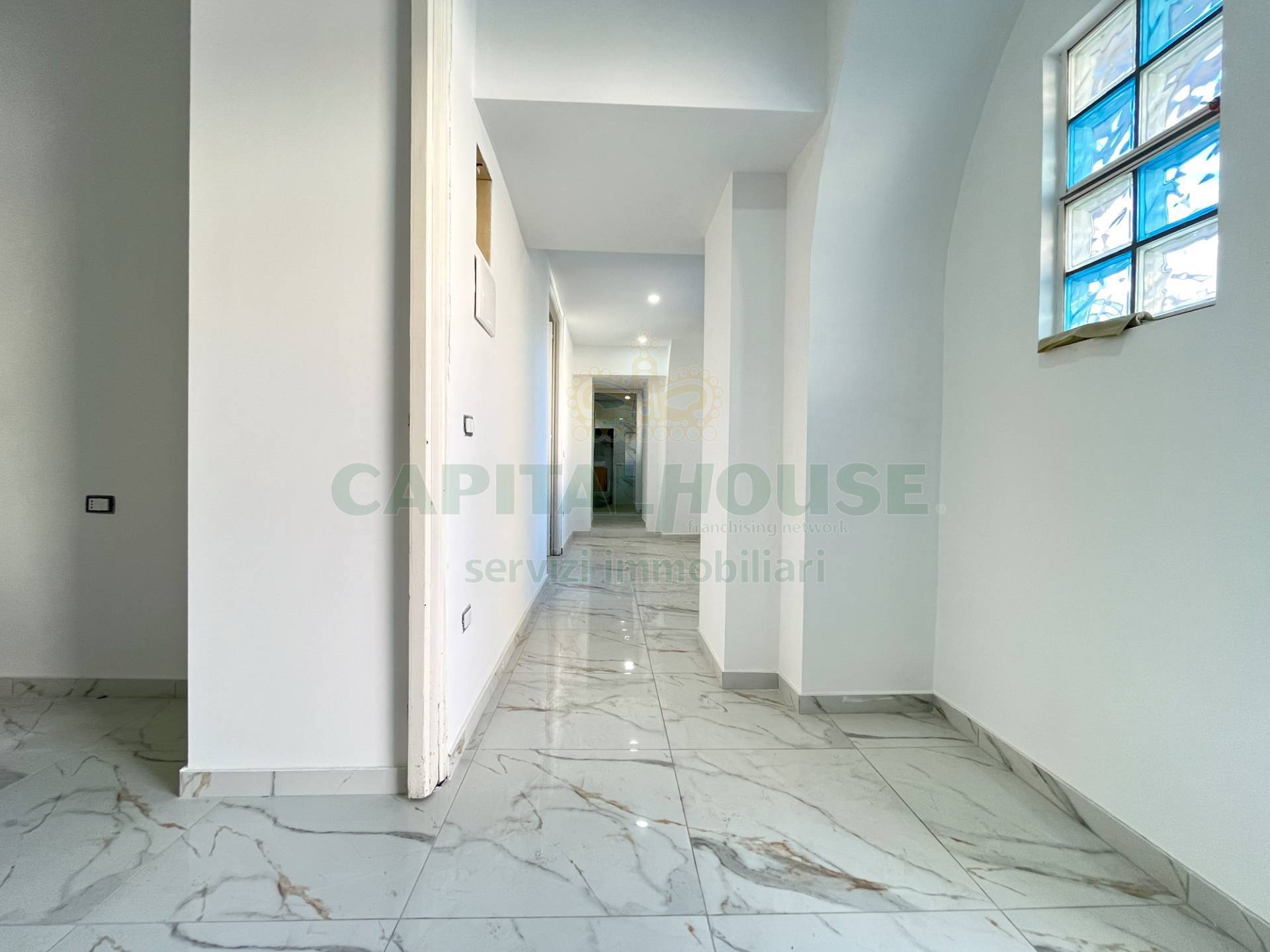 Appartamento in vendita a Santa Maria Capua Vetere, Zona Stazione