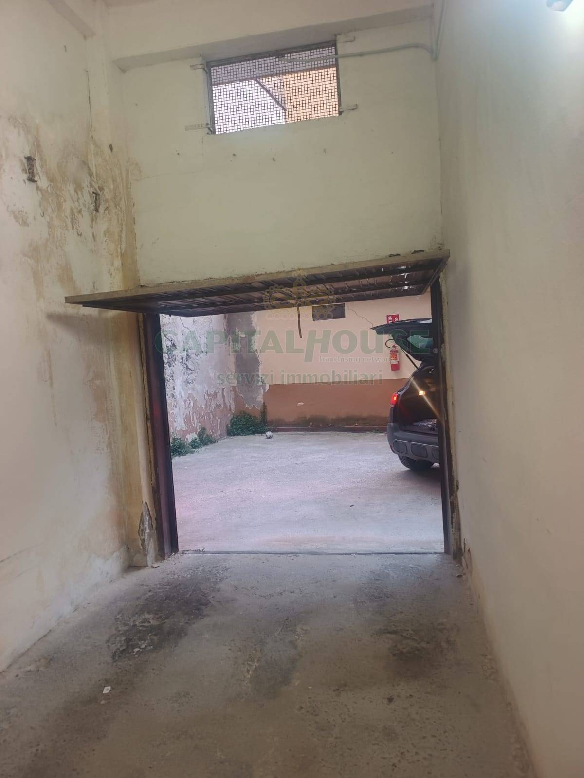 Box o garage in vendita a Capua