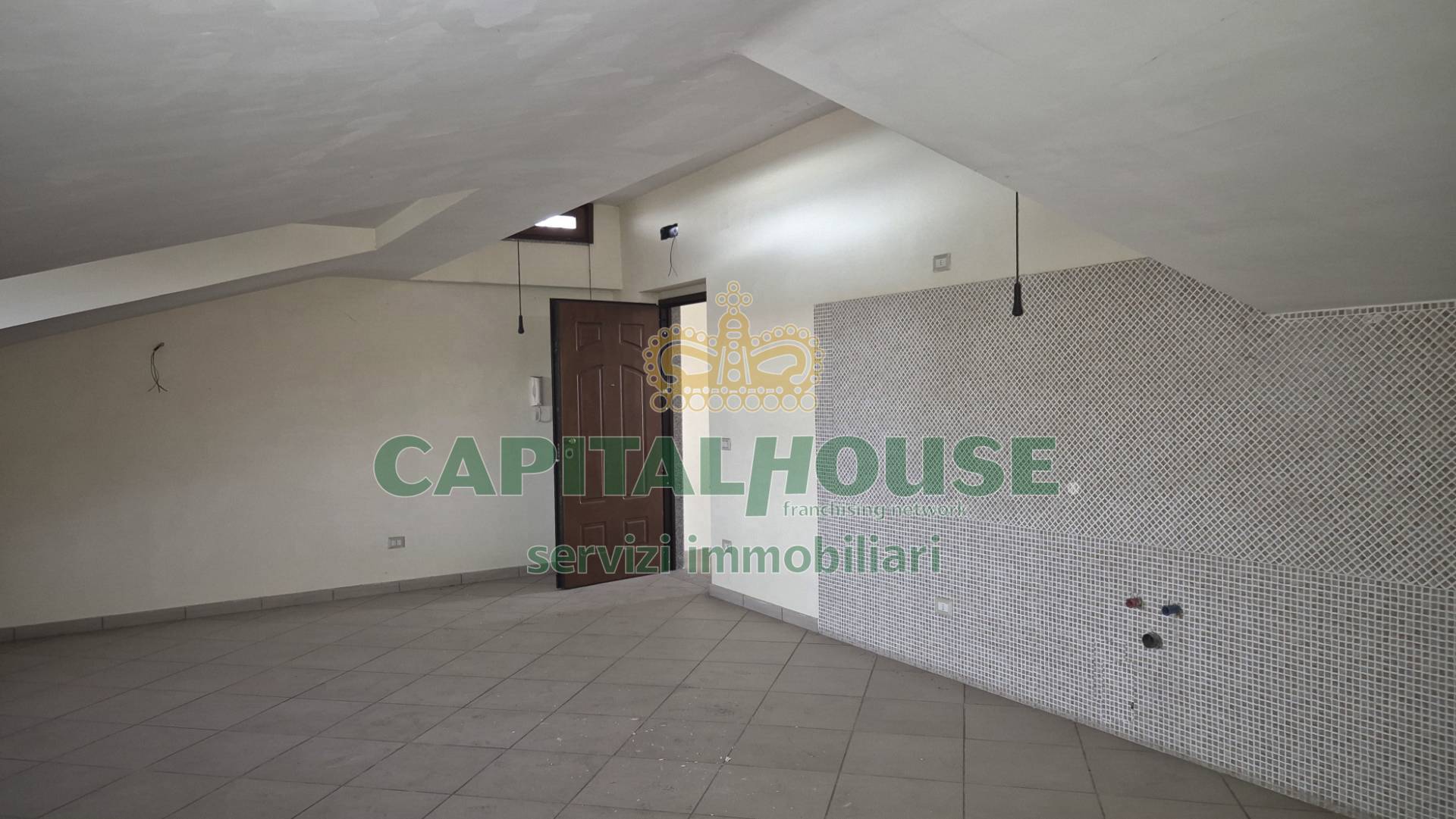 Sottotetto in vendita a Portico di Caserta