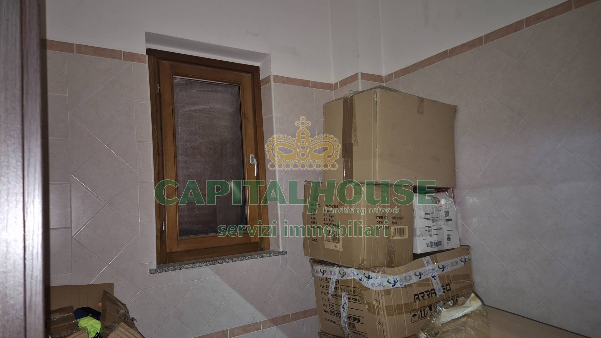 Commerciale in vendita a Portico di Caserta