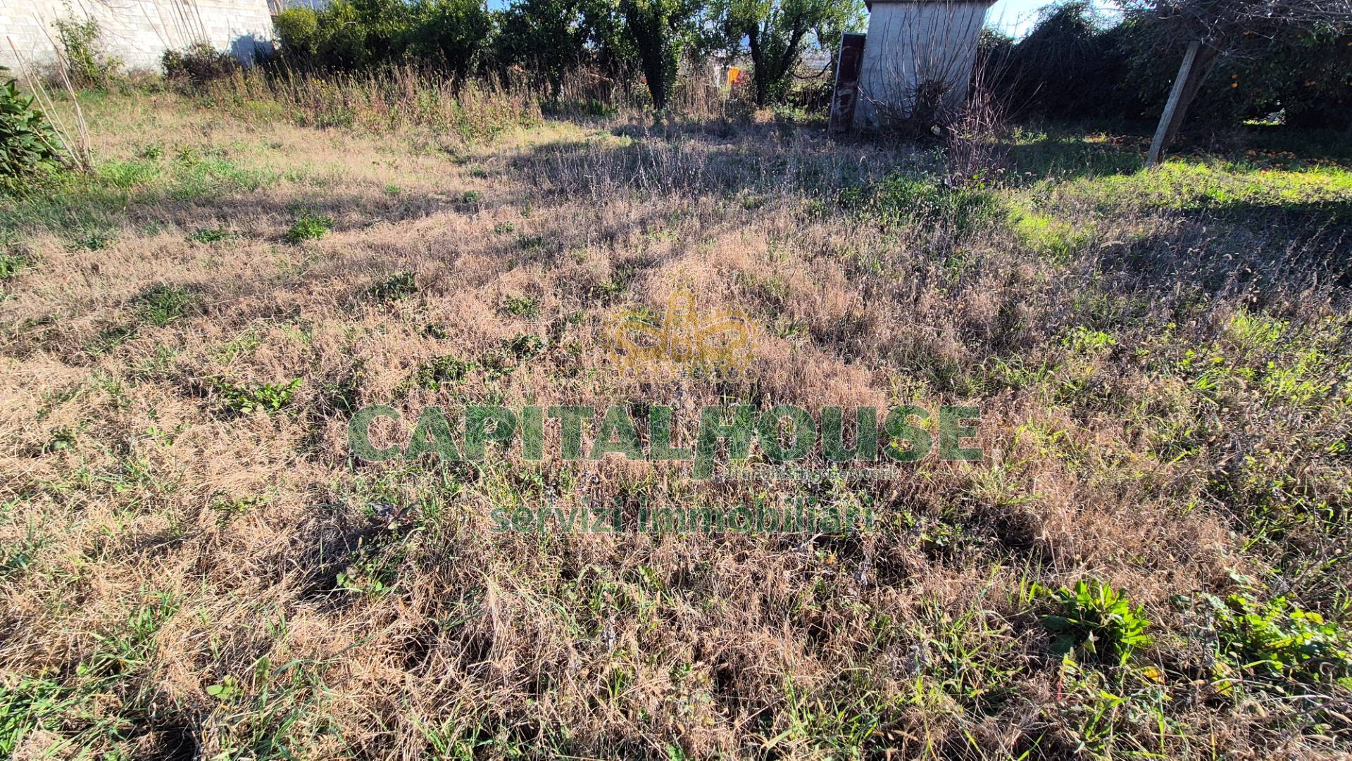 Terreno per standard urbanistici in vendita a Macerata Campania