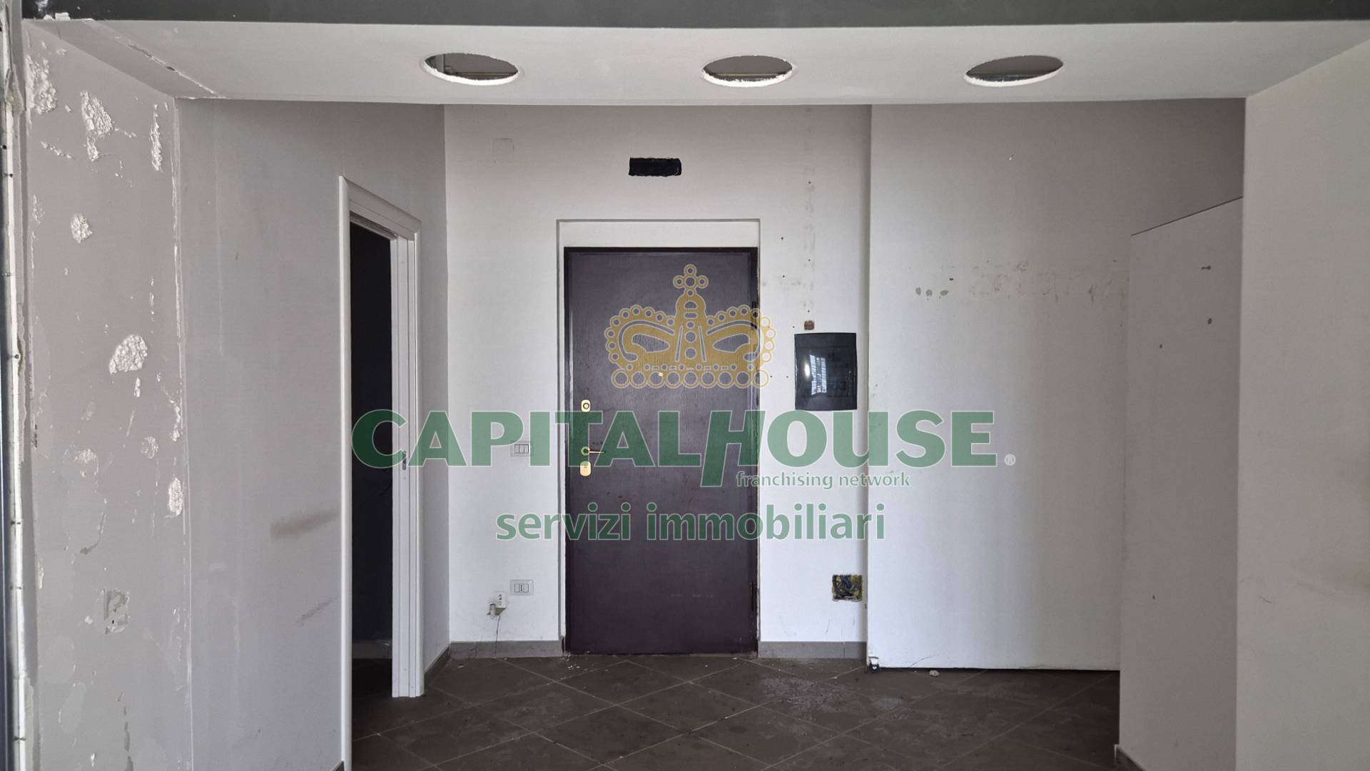 Commerciale in vendita a Portico di Caserta