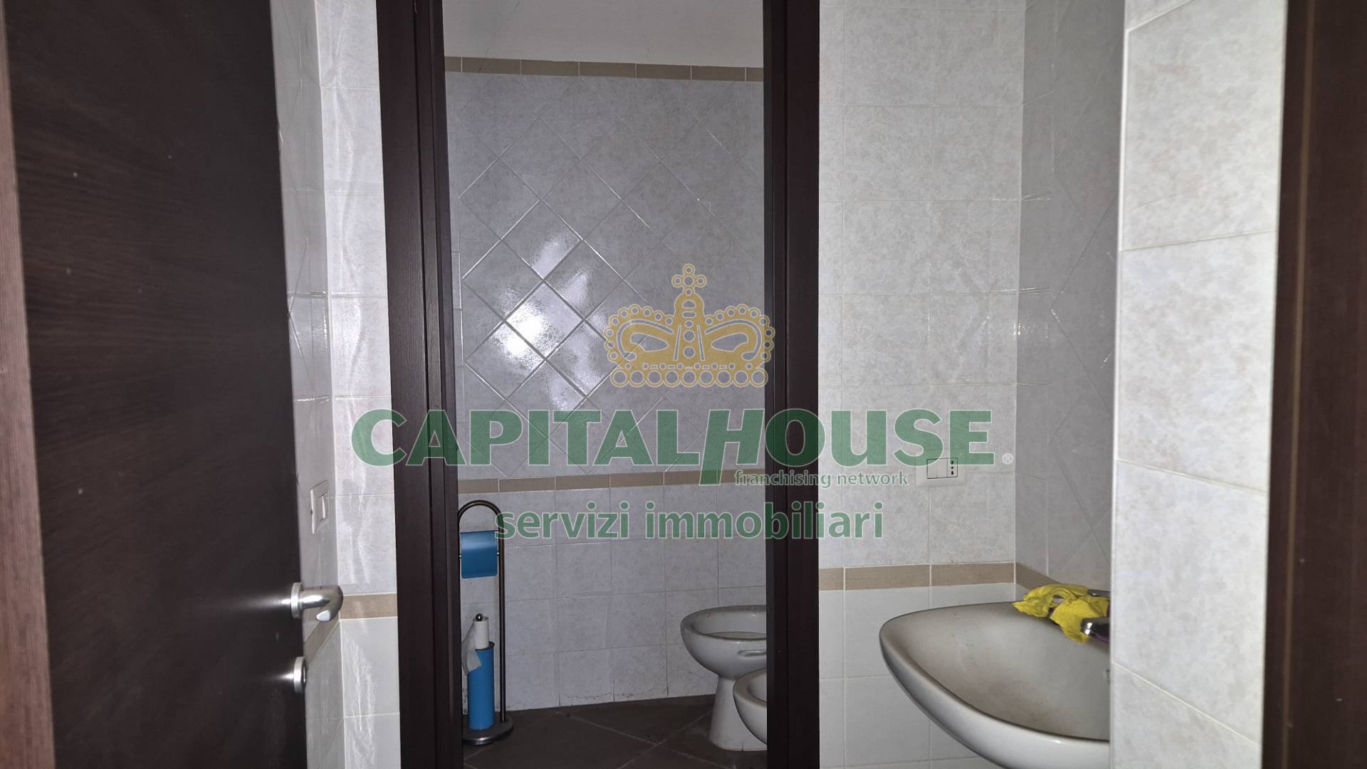 Commerciale in vendita a Portico di Caserta