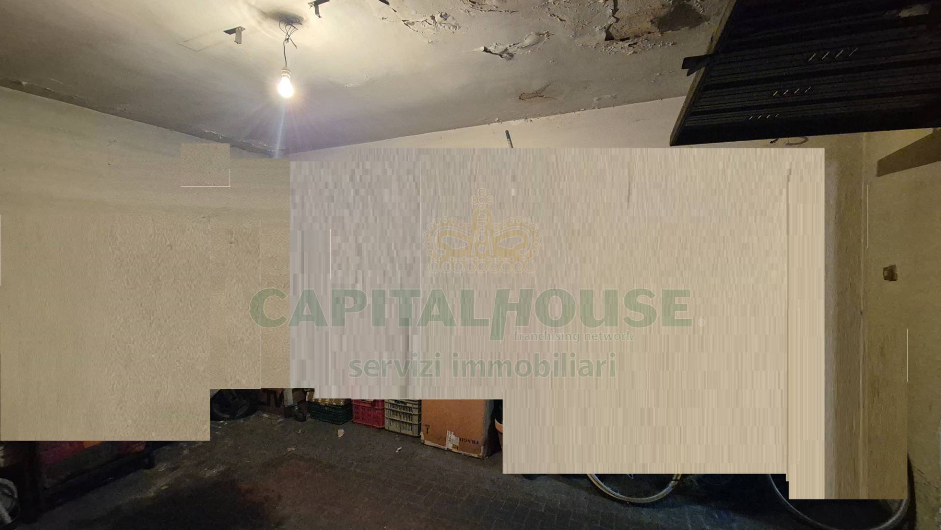 Box o garage in vendita a Casagiove