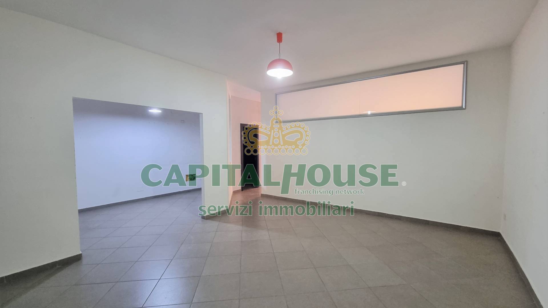 Ufficio in vendita a Portico di Caserta