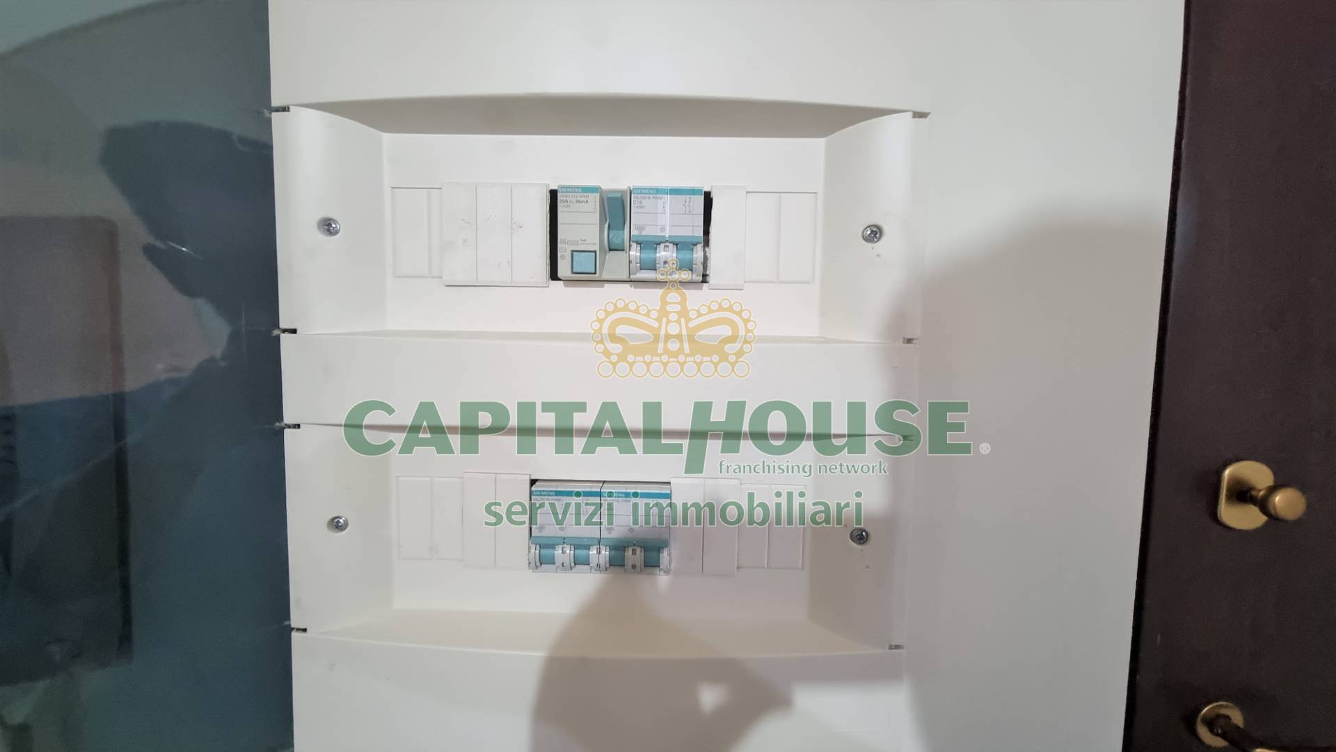 Ufficio in vendita a Portico di Caserta