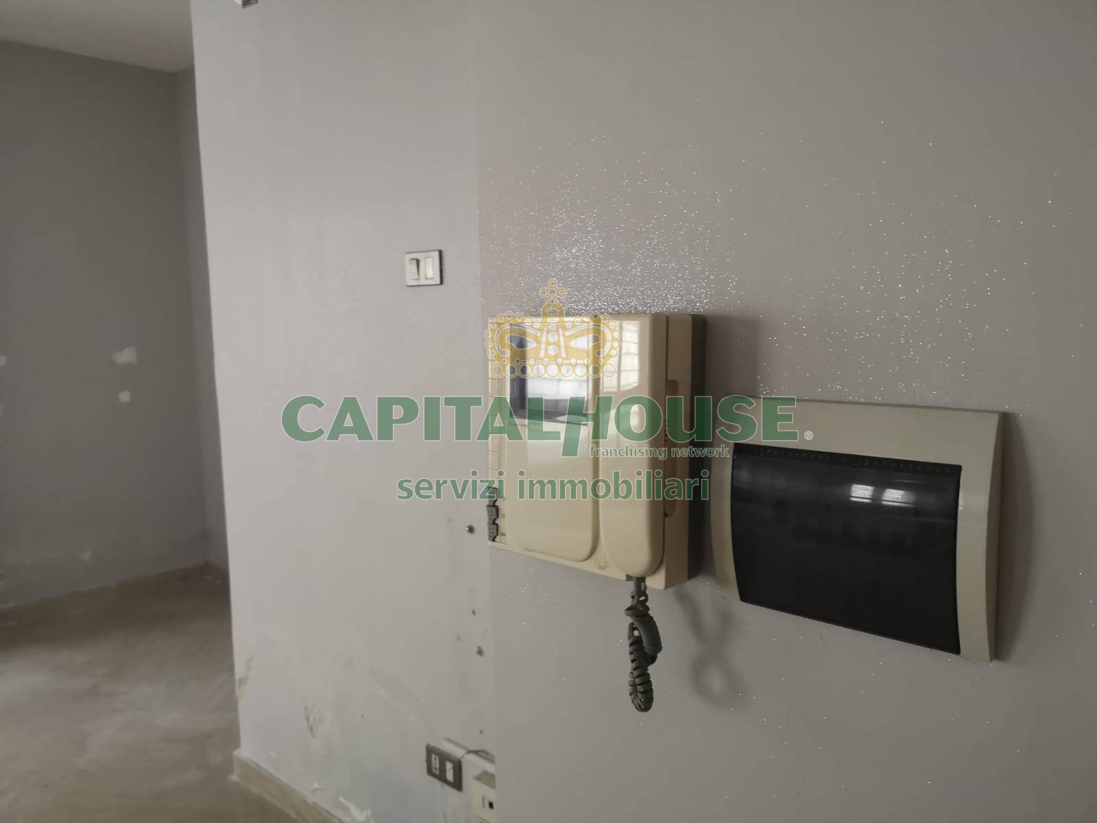 Commerciale in affitto a San Nicola la Strada