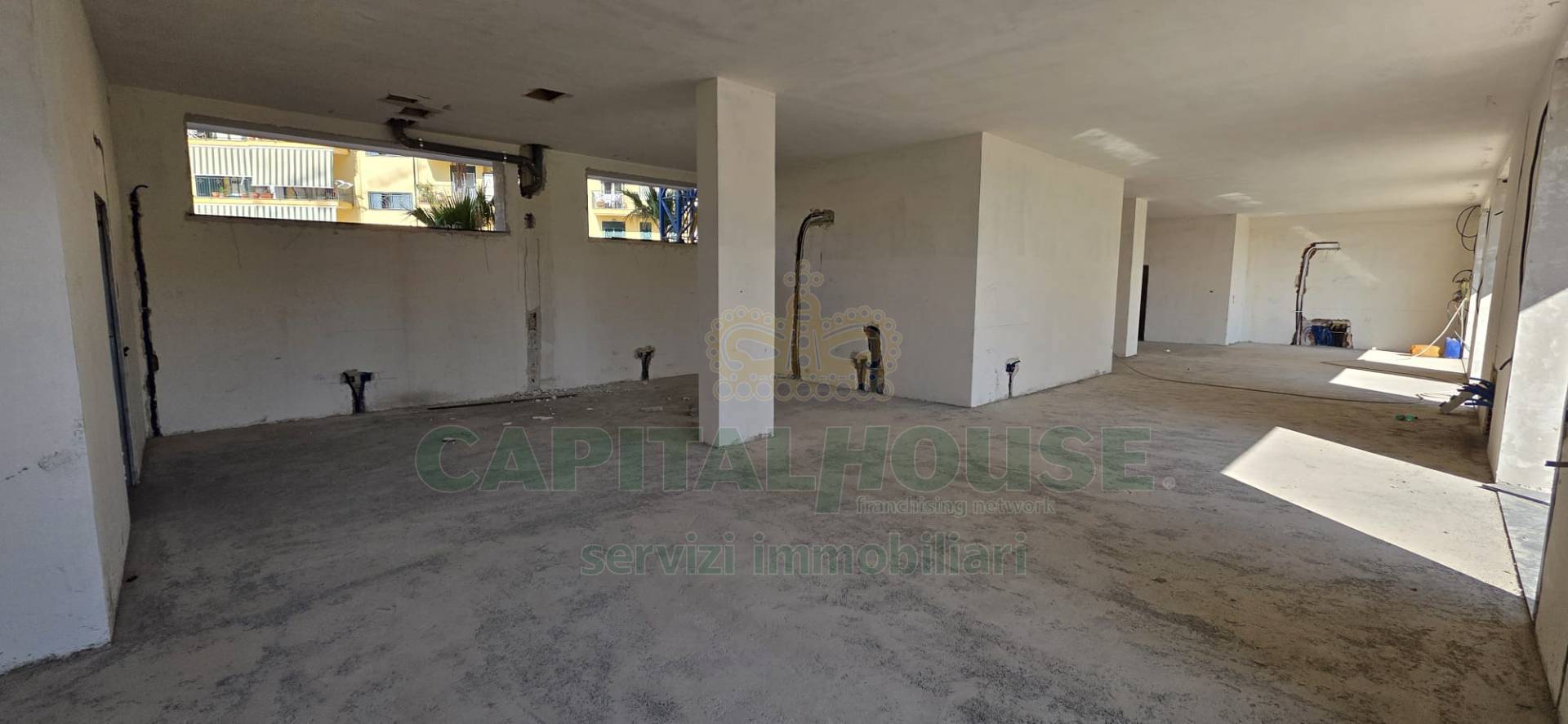 Commerciale in affitto a San Nicola la Strada, Ex S.Gobain