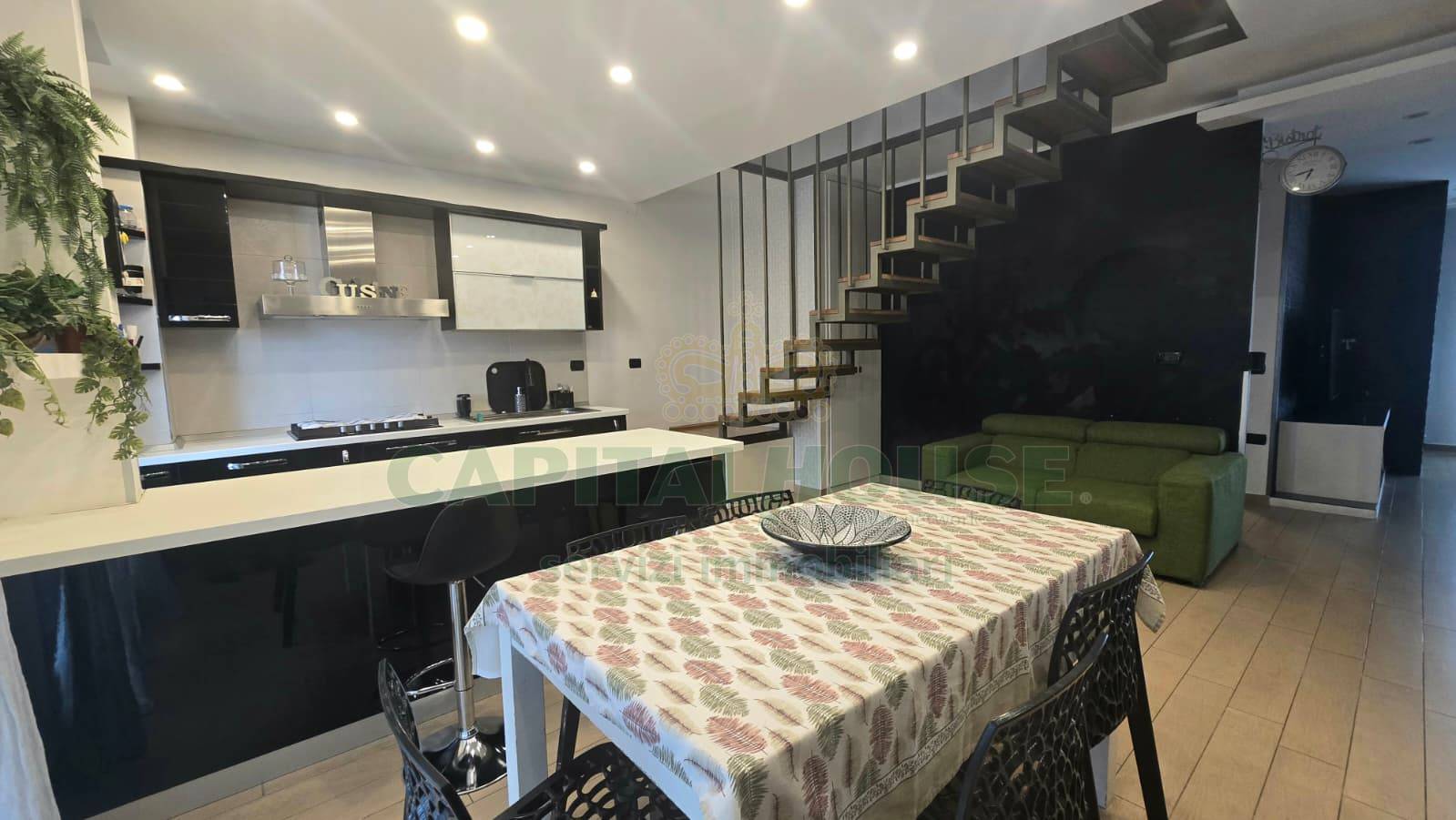 Appartamento in affitto a San Nicola la Strada, L.Da Vinci