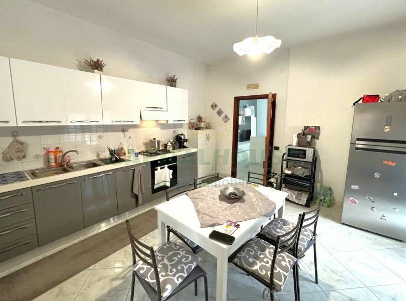 Appartamento in vendita a San Nicola la Strada, L.Da Vinci