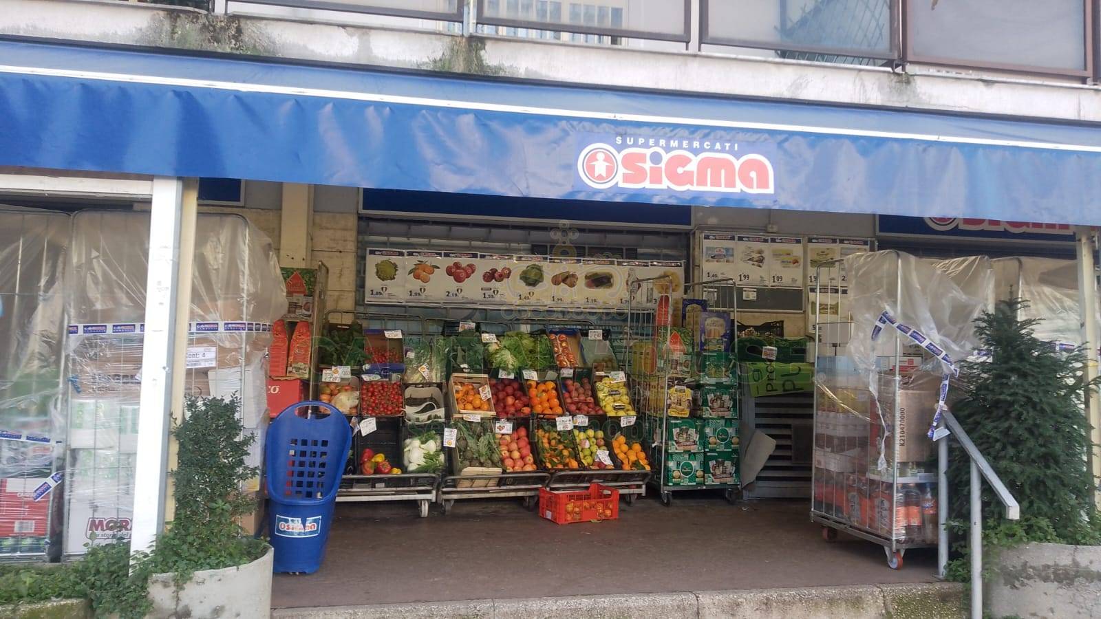 Commerciale in affitto a San Nicola la Strada, Michitto