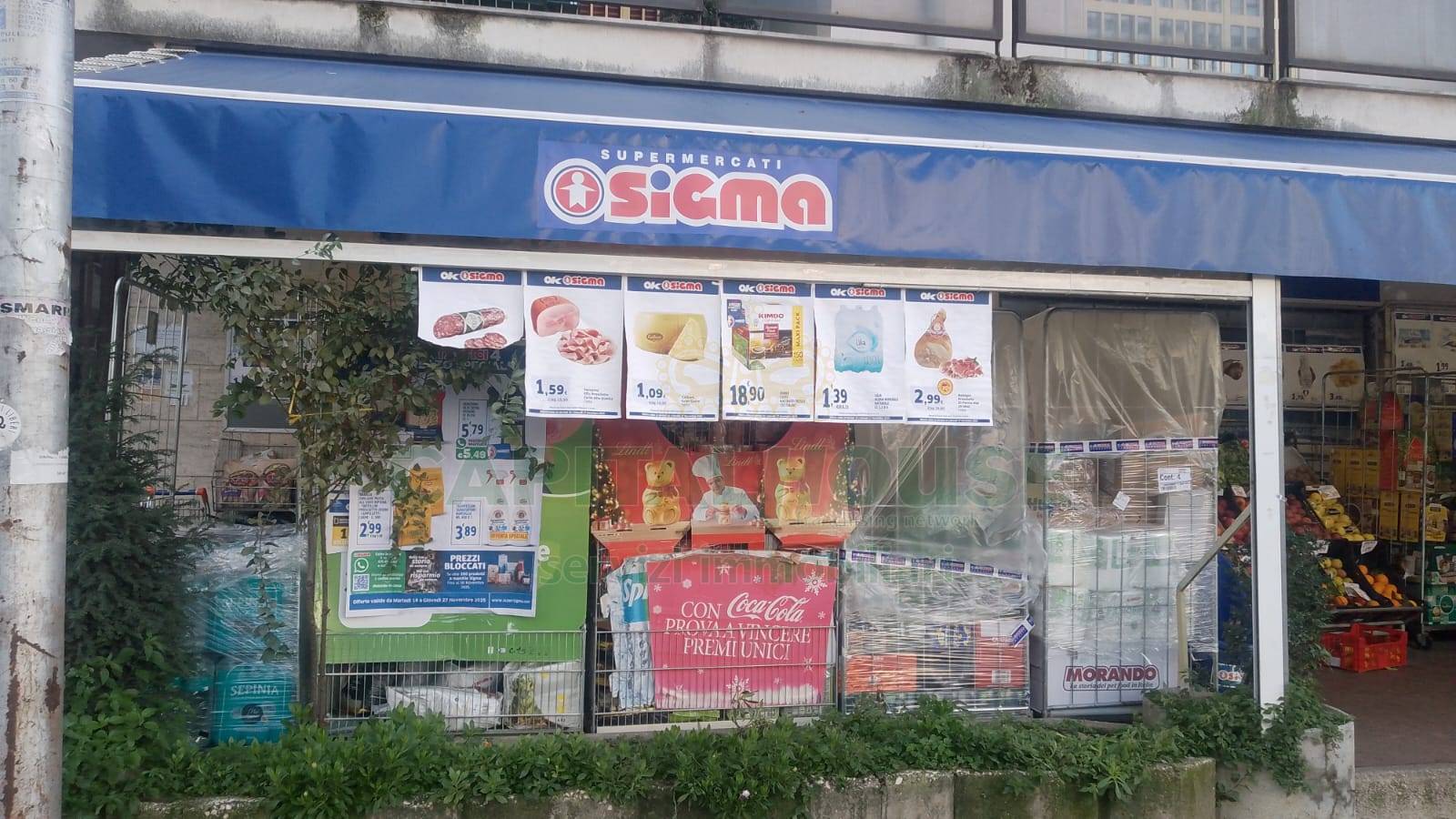 Commerciale in affitto a San Nicola la Strada, Michitto