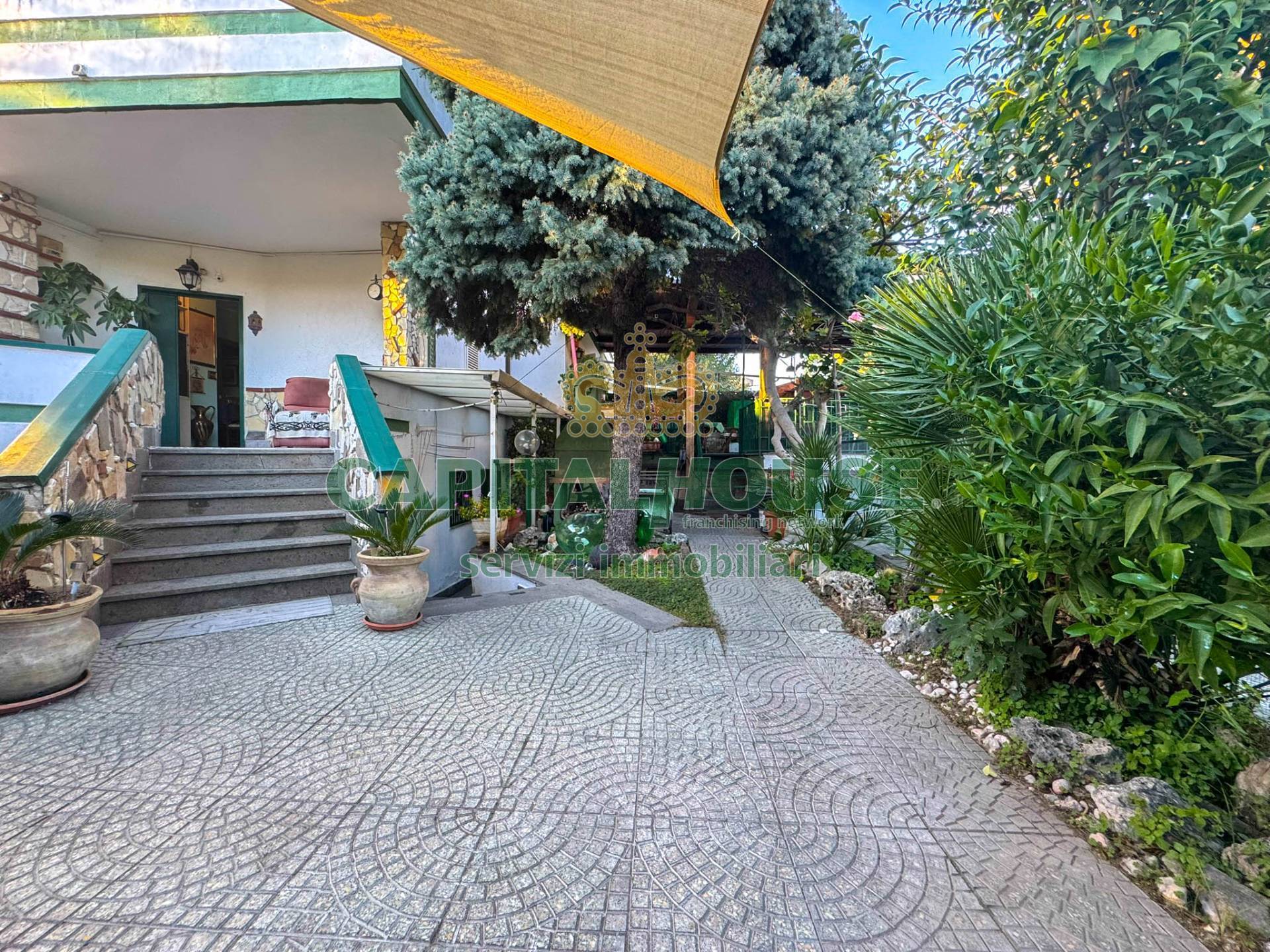 Villa con terrazzo, Santa Maria Capua Vetere zona nuova