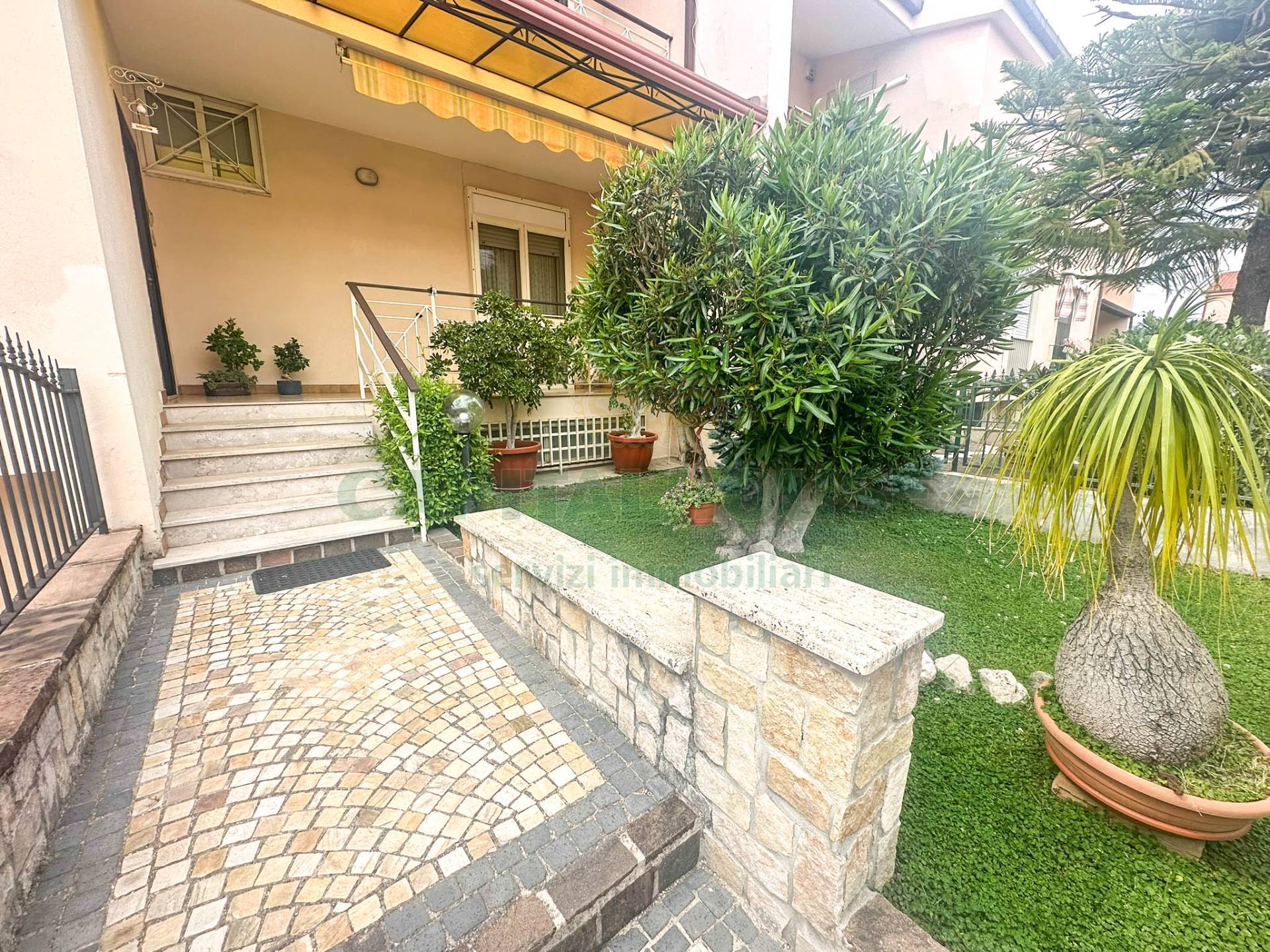 Villette a schiera in vendita a Capua, Ex tre c