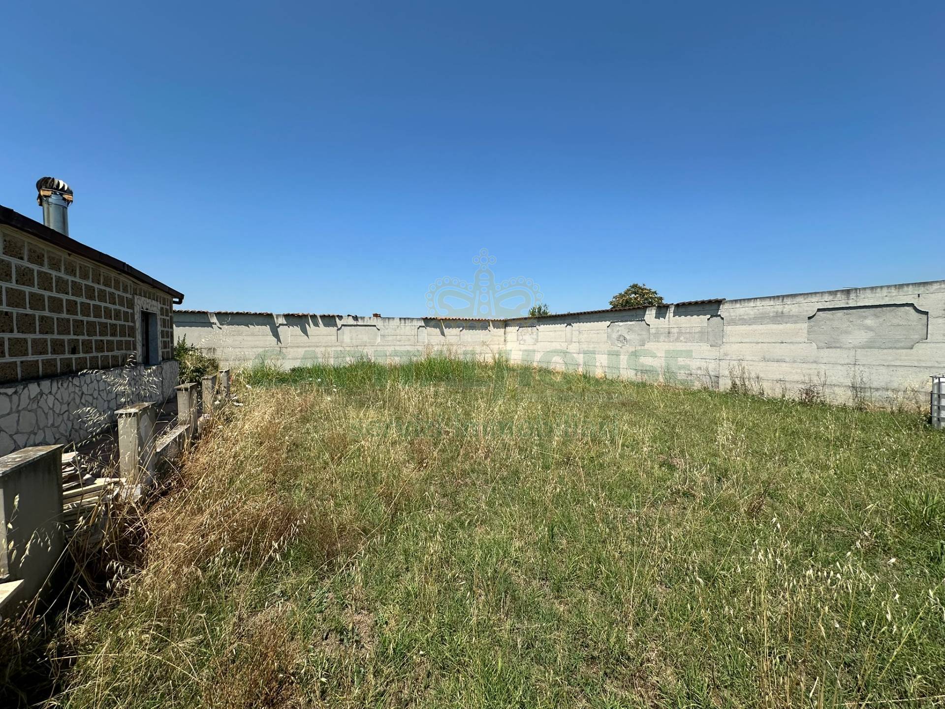 Terreno edificabile in vendita a Capua, Ex tre c