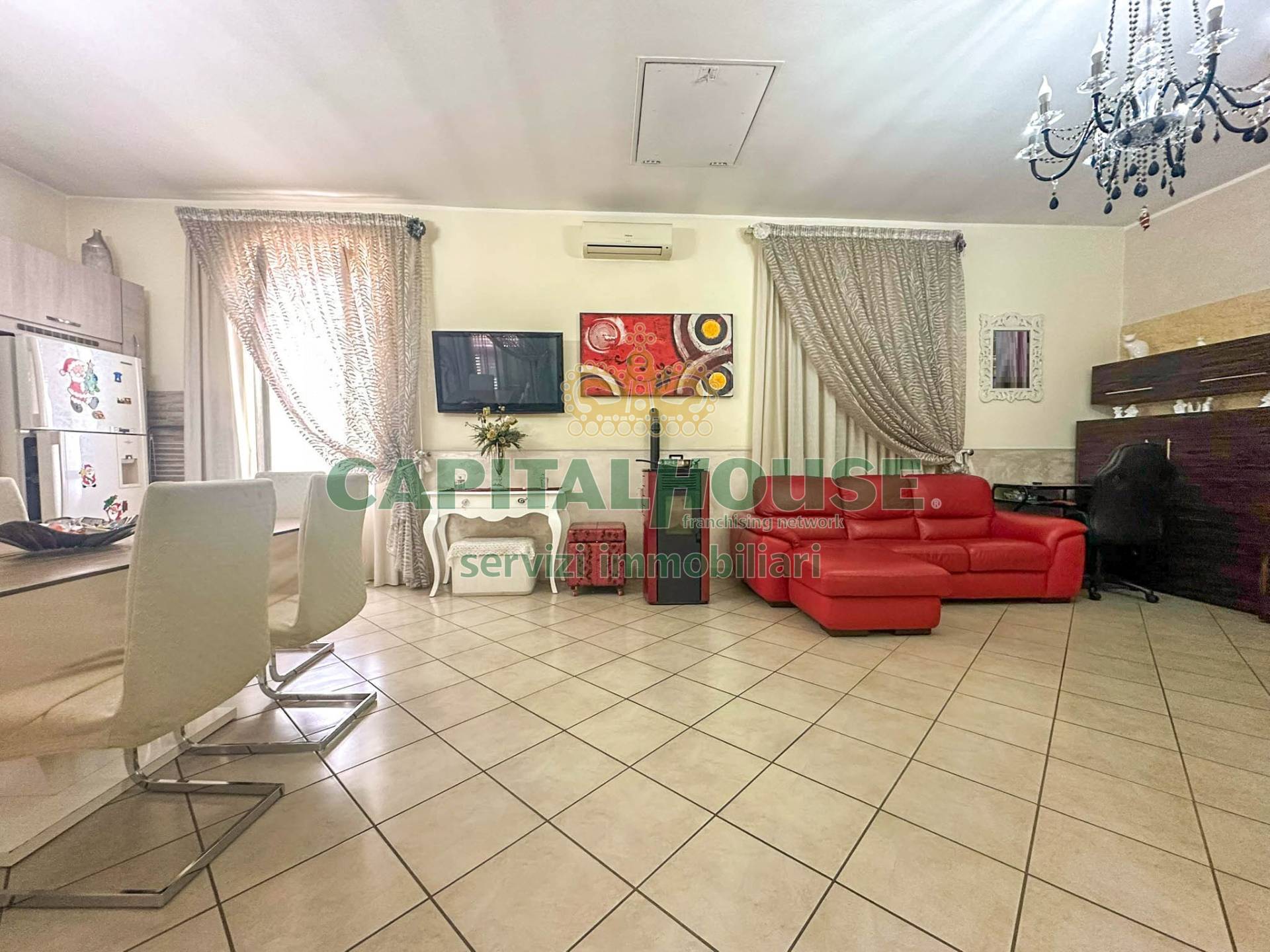 Appartamento in corte in vendita a San Prisco, Zona Centrale