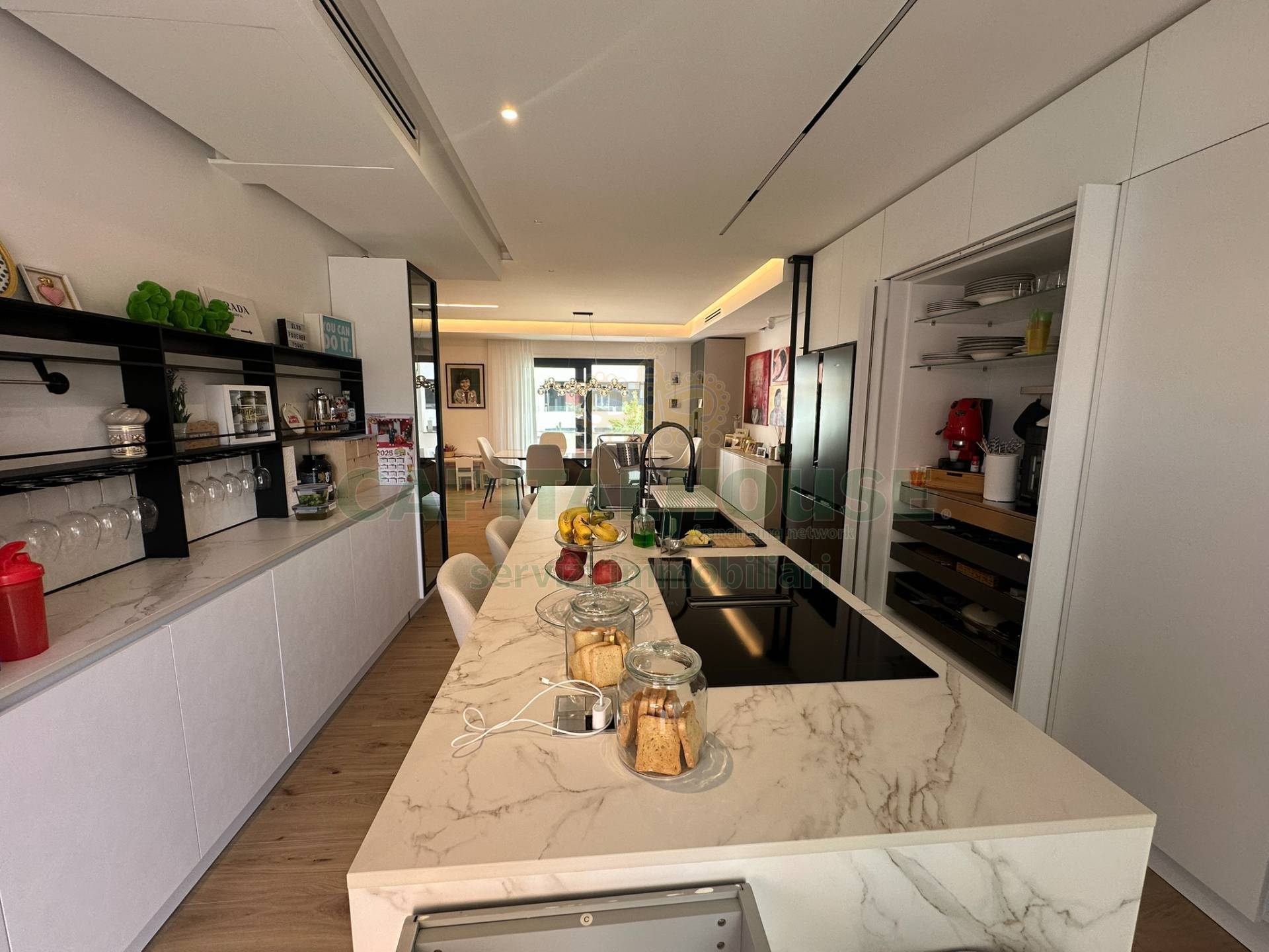 Appartamento in vendita a San Prisco, Zona Piscina