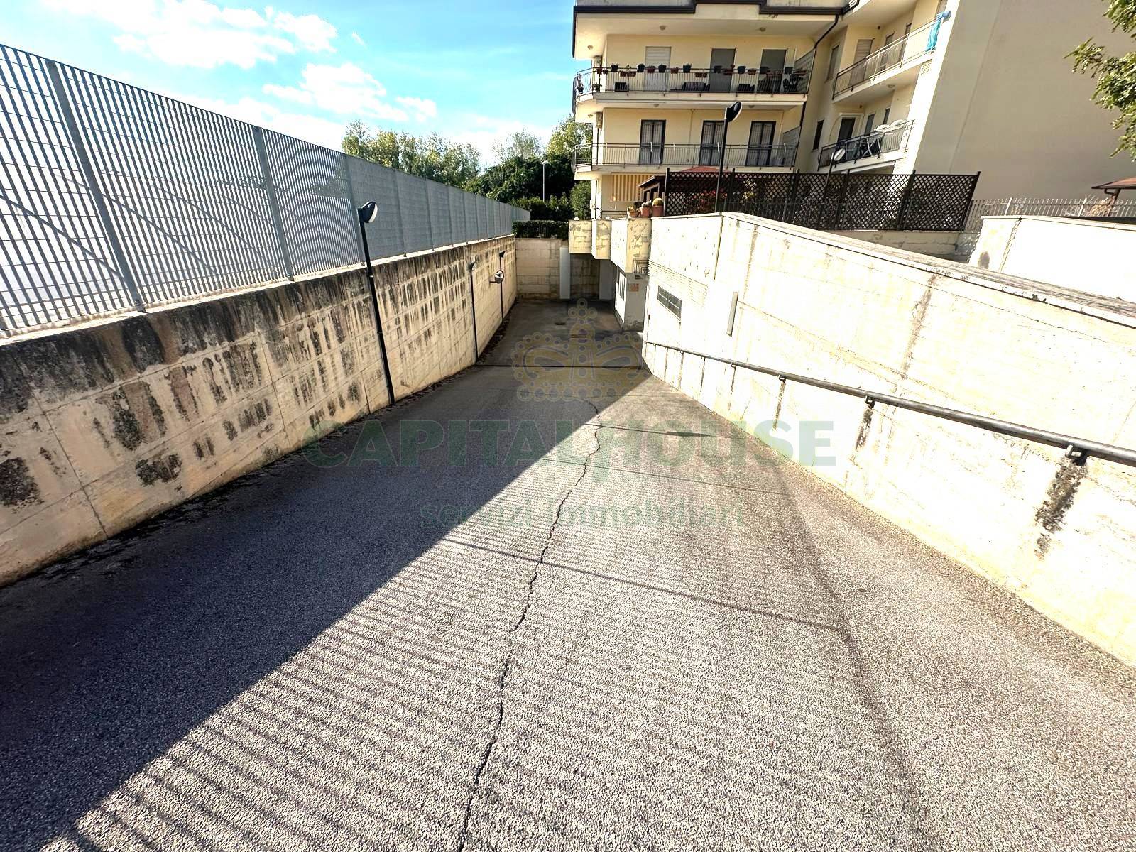 Box o garage in affitto a Capua