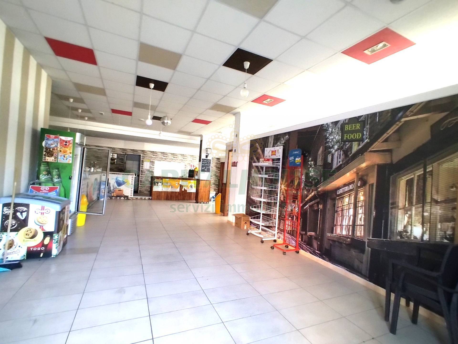 Commerciale in affitto a Curti