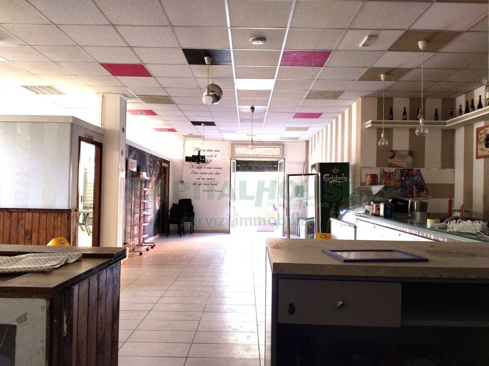 Commerciale in affitto a Curti