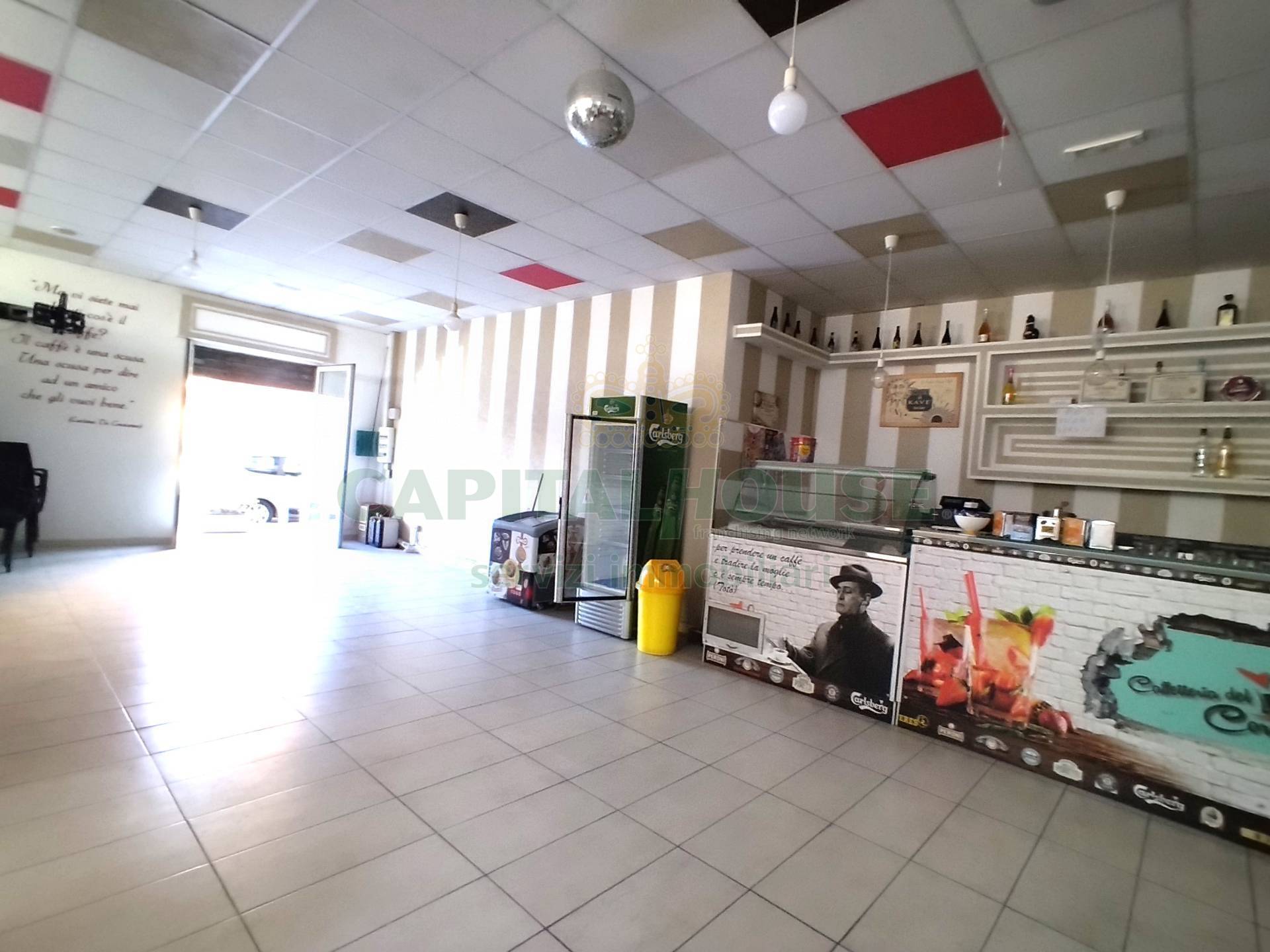 Commerciale in affitto a Curti