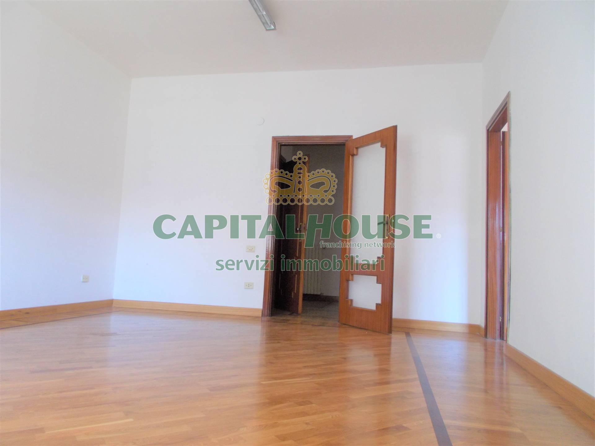 Appartamento in affitto a Santa Maria Capua Vetere, Zona Villa