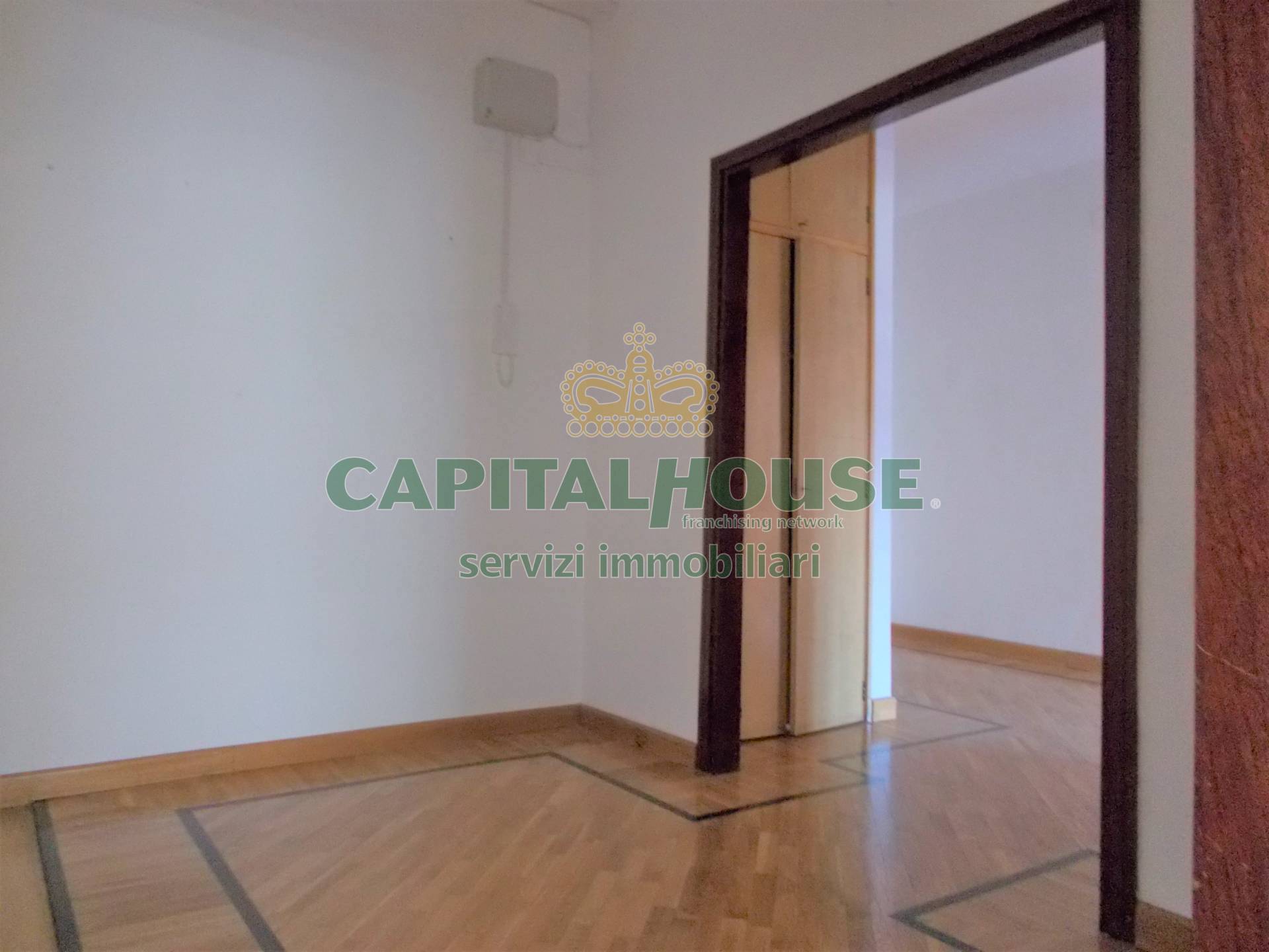 Appartamento in affitto a Santa Maria Capua Vetere, Zona Villa