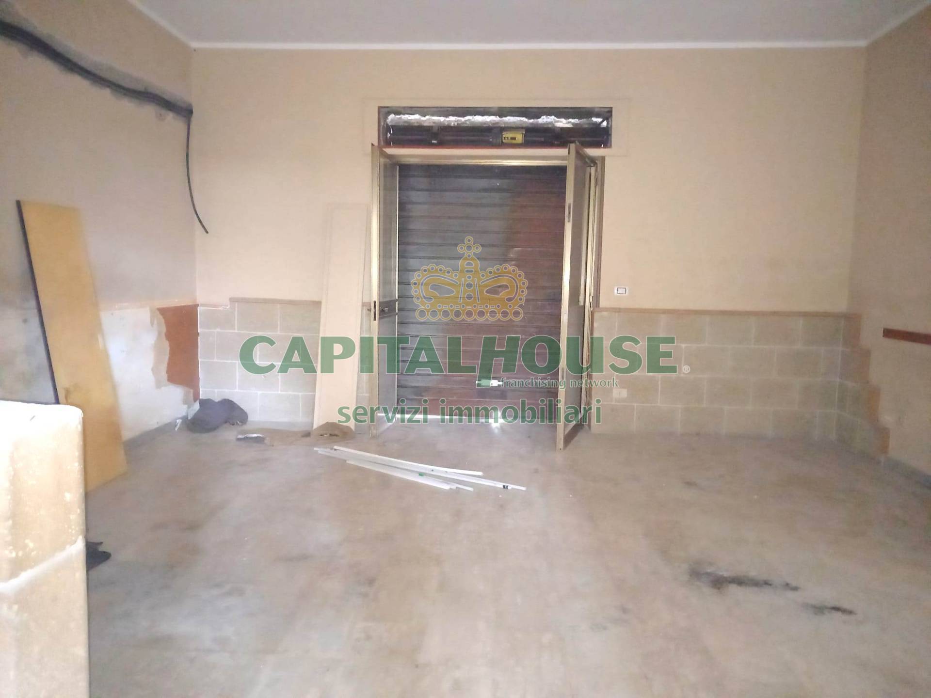 Commerciale in affitto a Capua, Sant'Angelo in Formis